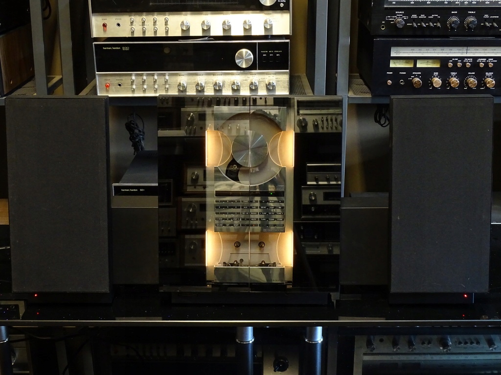 バング＆オルフセン BeoSystem 2500