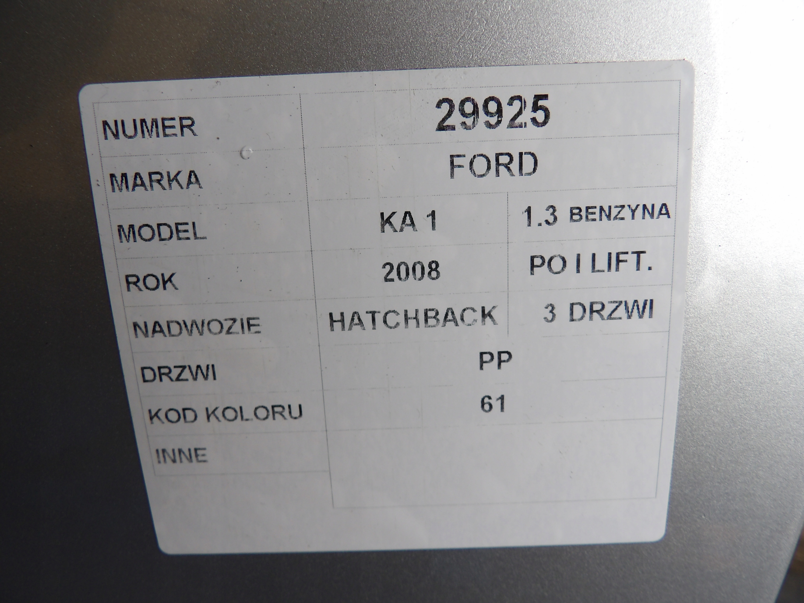 Ford Ka and door front right HB 3D lak.61 lift