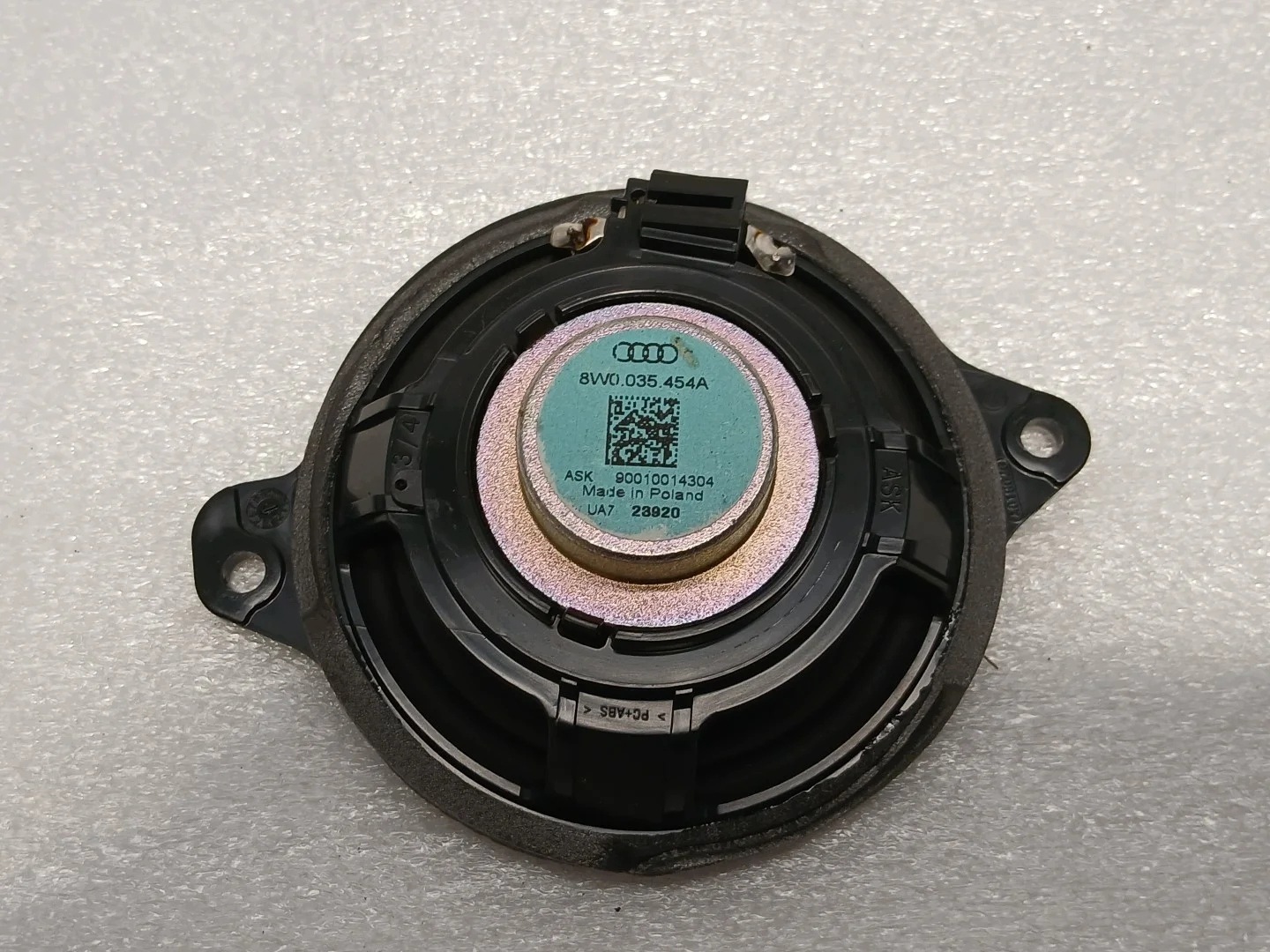 AUDI A4 B9 LIFT speaker bang&OLUFSEN 8W0035454A