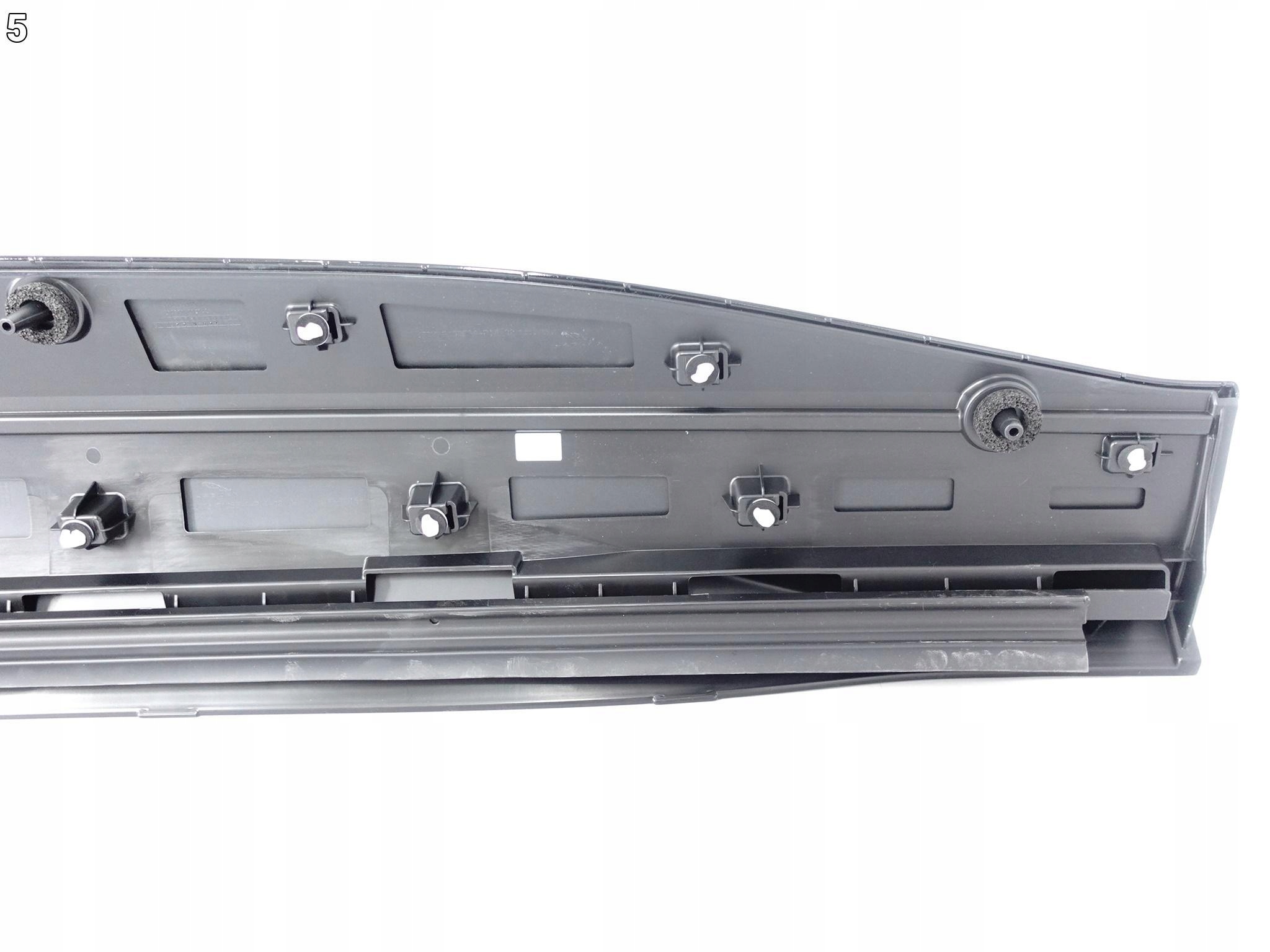 JAGUAR and-PACE X590 18- lower moulding cover door left front originál