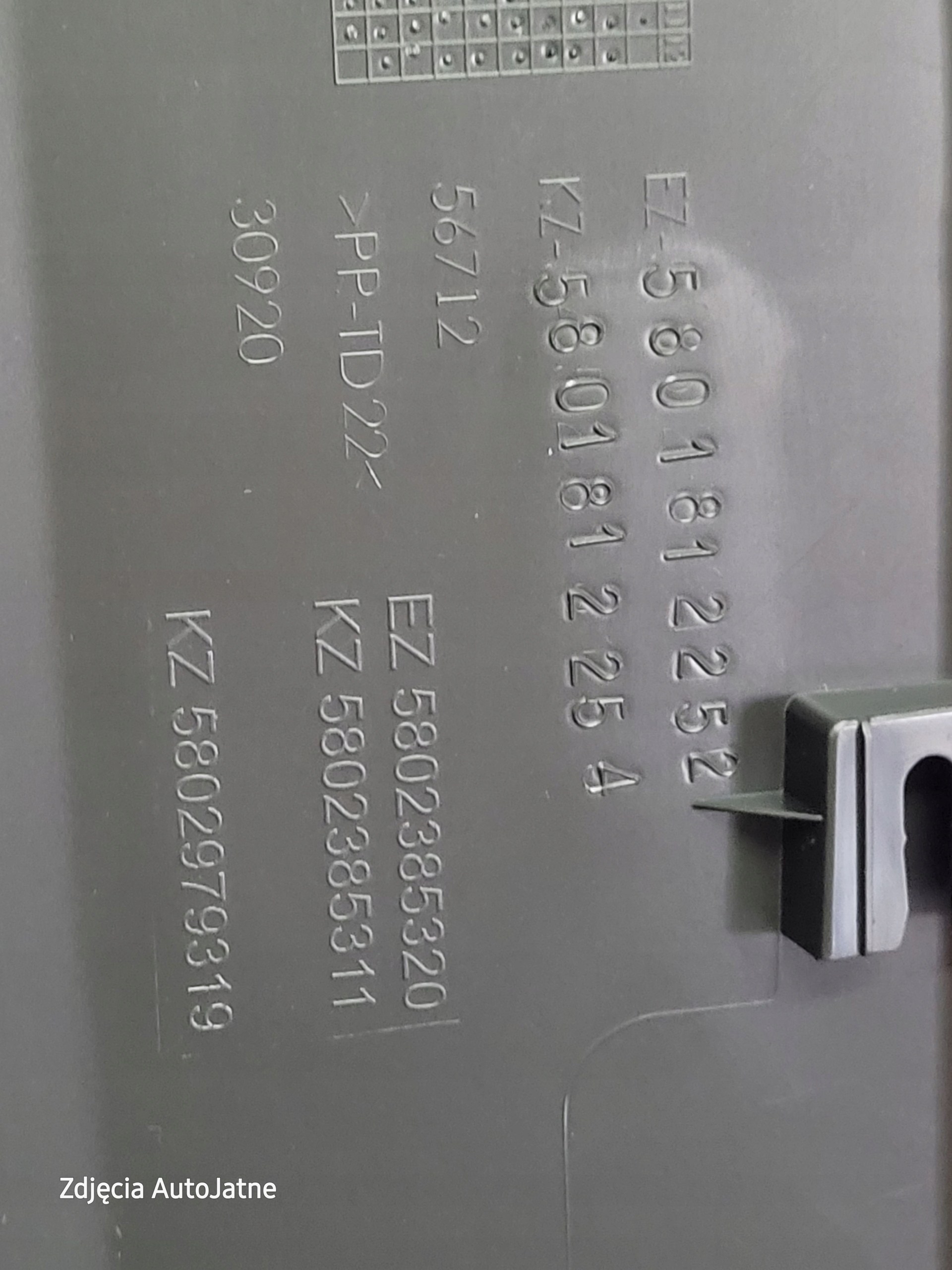 IVECO DAILY MAXI LISTWA BOCZNA OSTATNIA L=P 5802385311 NOWA ORYG. Typ samochodu Samochody dostawcze