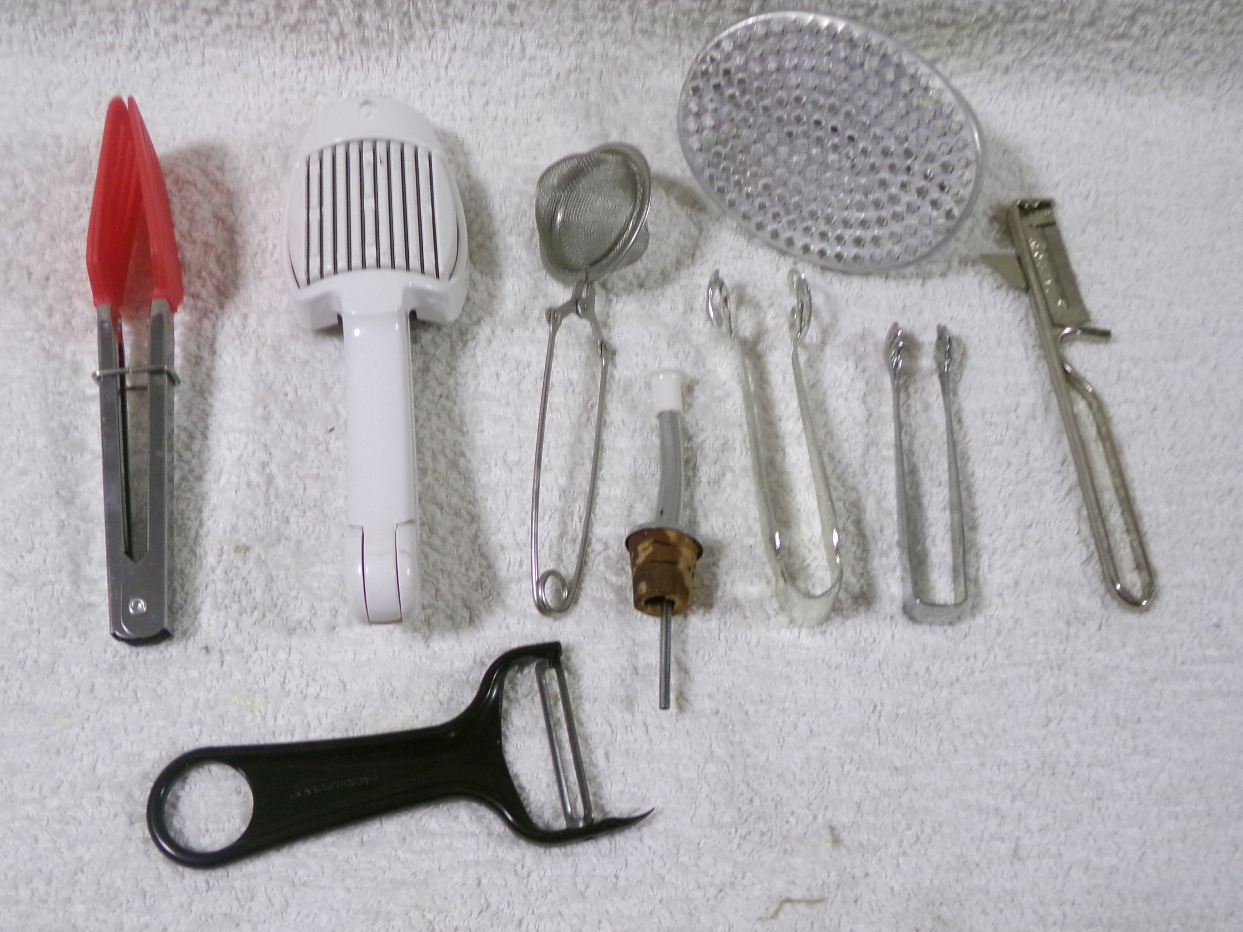 ZESTAW RÓŻNYCH RZECZY KUCHENNYCH