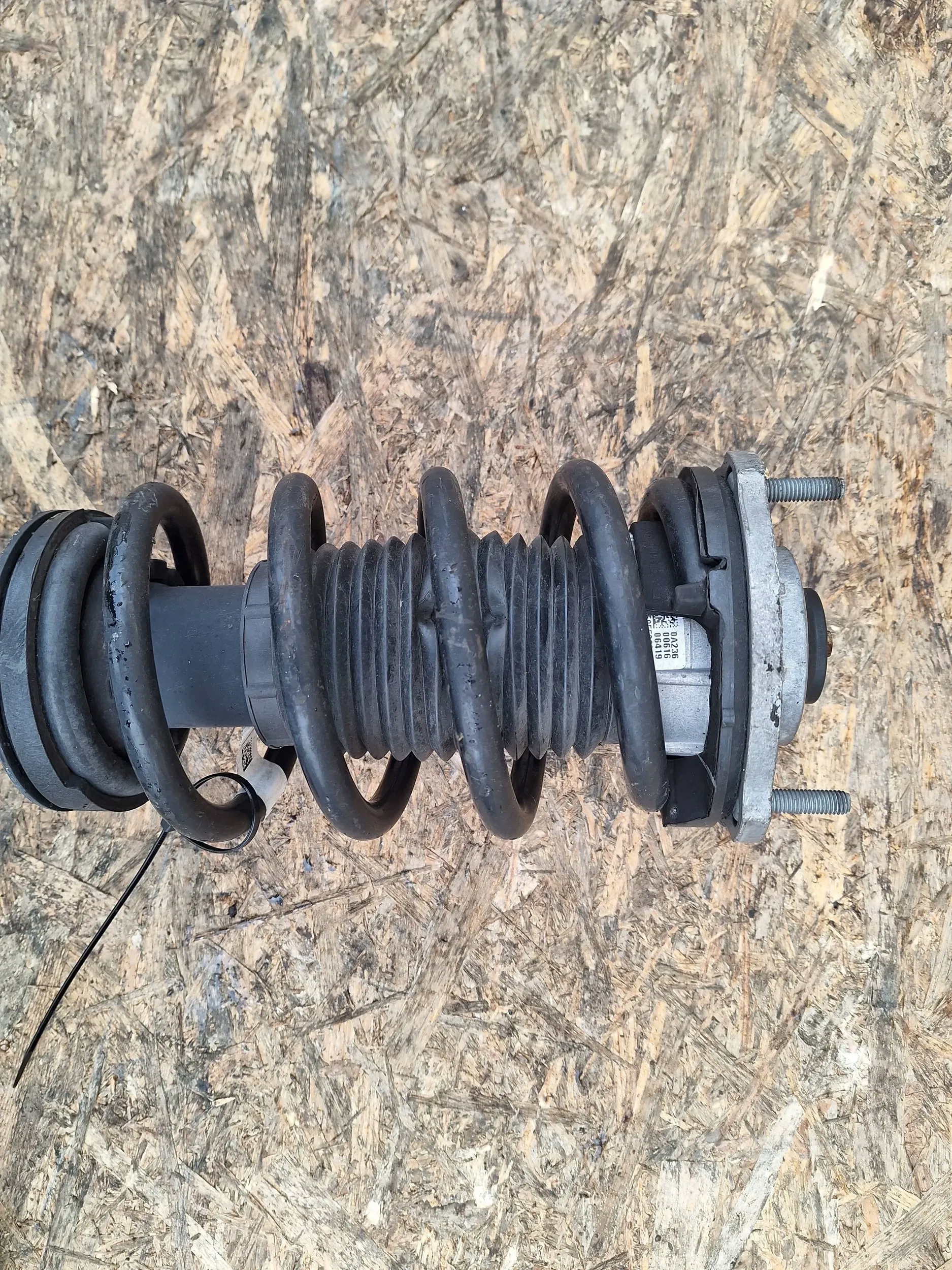 shock absorber front left 50557144 Alfa Romeo Giulia