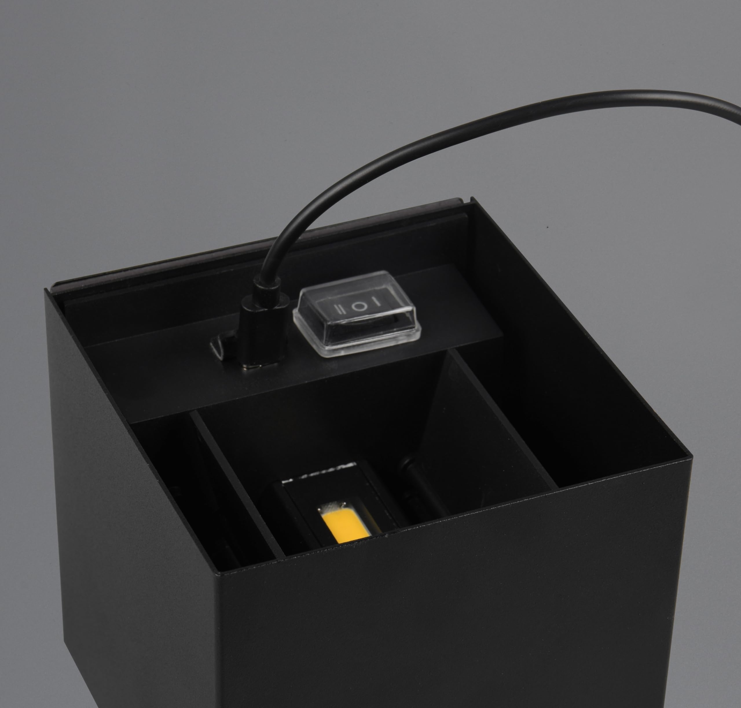 Lampa Ścienna Akumulatorowa Czarna Z Czujnikiem Ruchu USB-C LED REALITY — miniatura 5