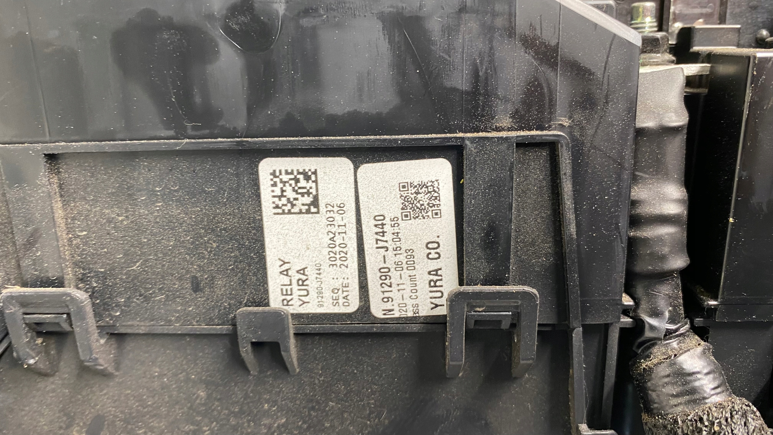 KIA CEED III 1.6 CERI D4FE PUSZKA BBUDOWA BEZPIECZNIKÓW INSTALACJA 17-24 Numer katalogowy oryginału 91857-J7010