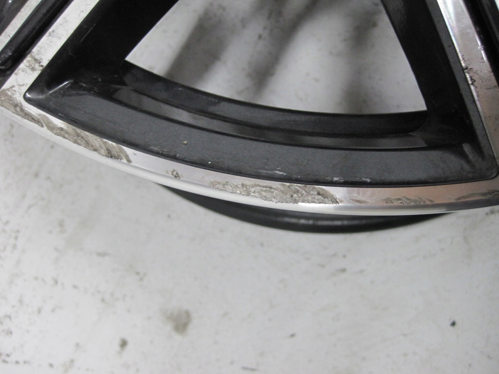 disk R18 8747286 BMW I4 G26 640