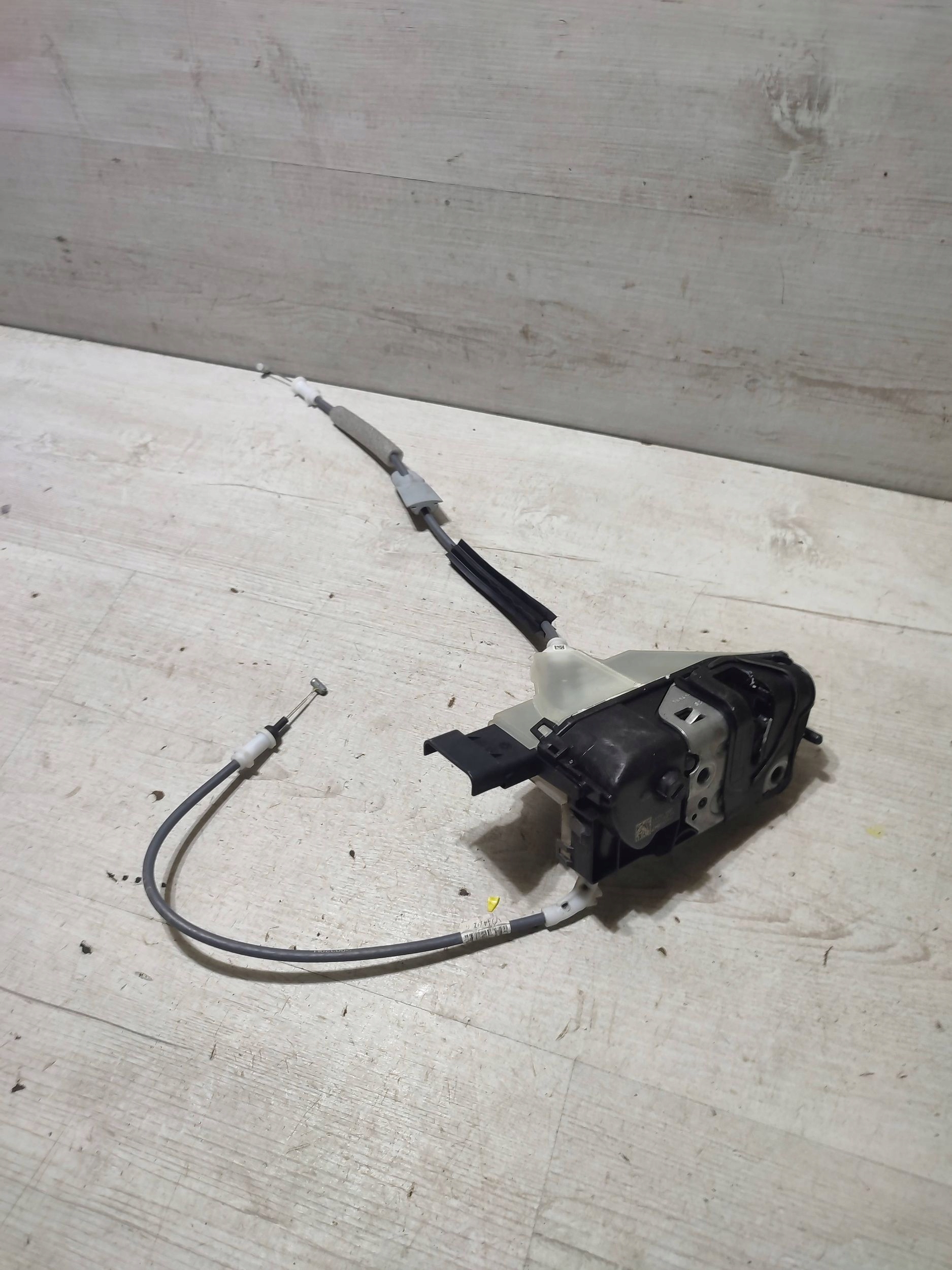 Opel Corsa F 2020 front side right lock door