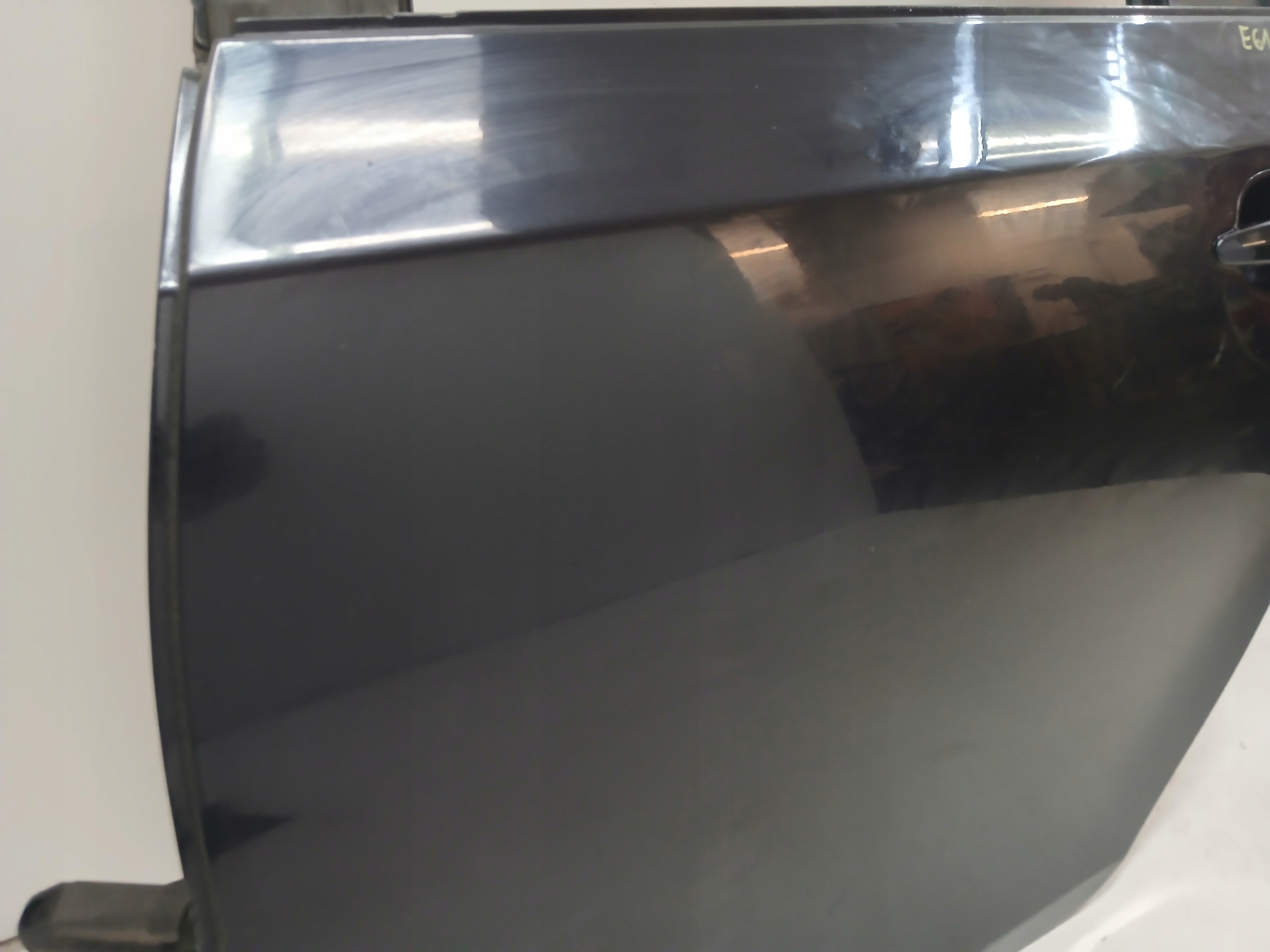 ajtó bal hátsó far BMW E61 CARBONSCHWARZ