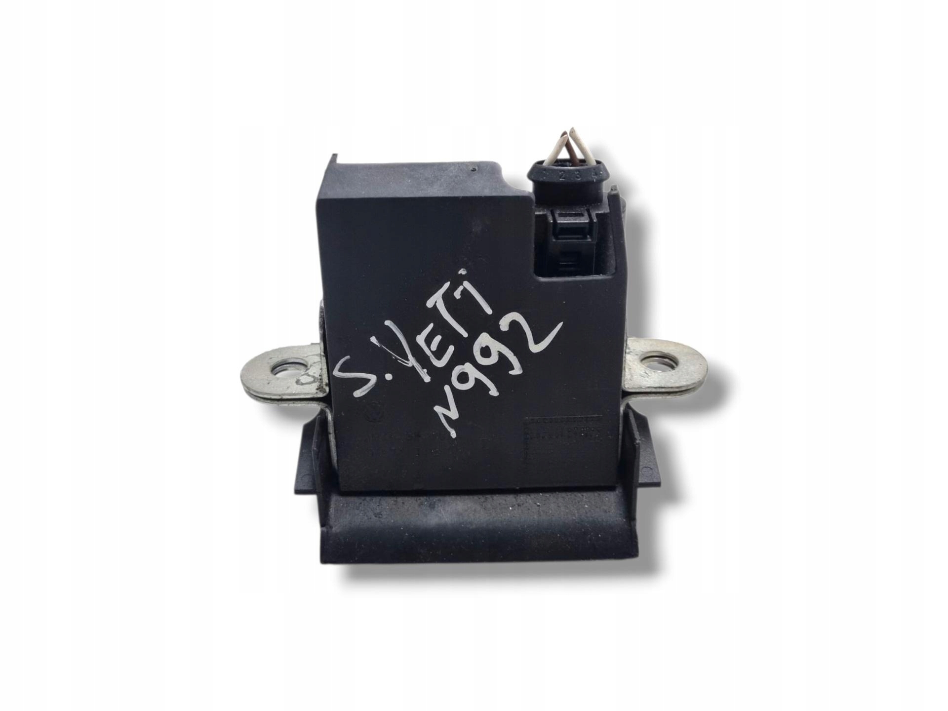 lock bonnet boot Skoda Yeti 5L 2011 5L6827505C