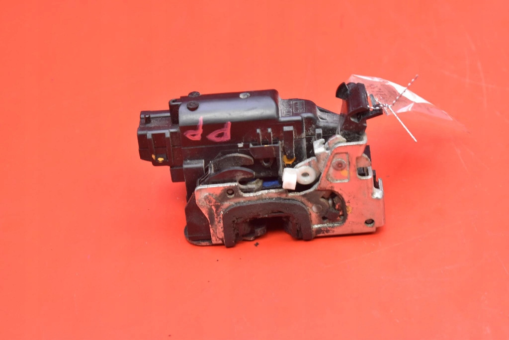 lock door right front front EU DACIA DOKKER VAN LIFT 17-21