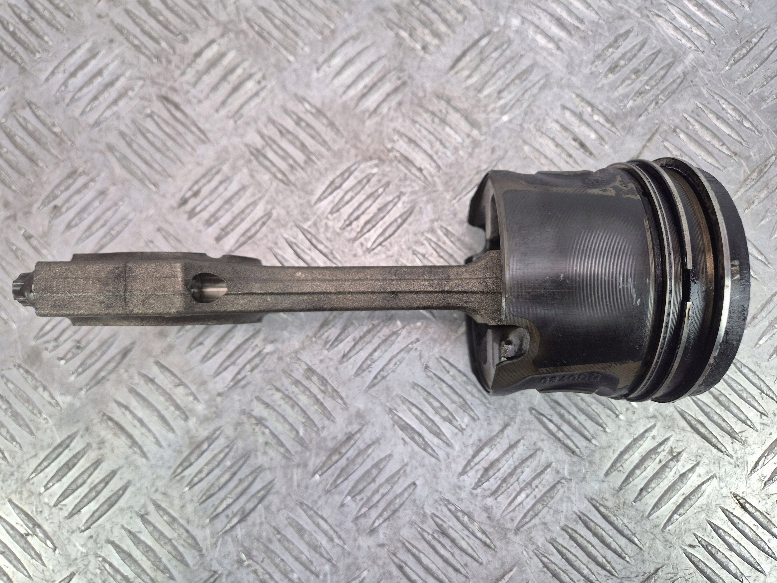 piston with connecting rod BMW X1 E84 20d 0840BB N47D20A