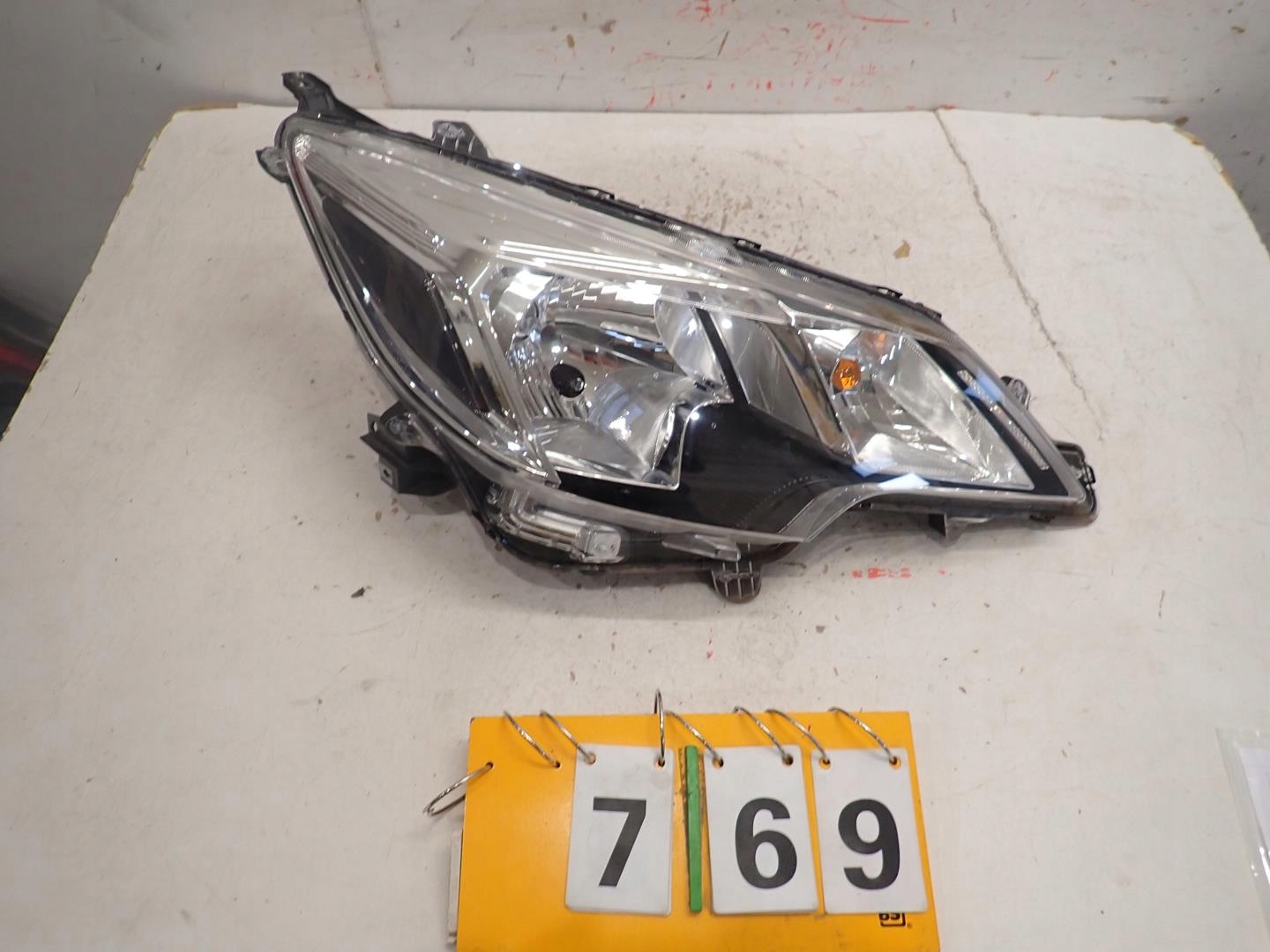 light front front right MITSUBISHI SPACE STAR III 2019