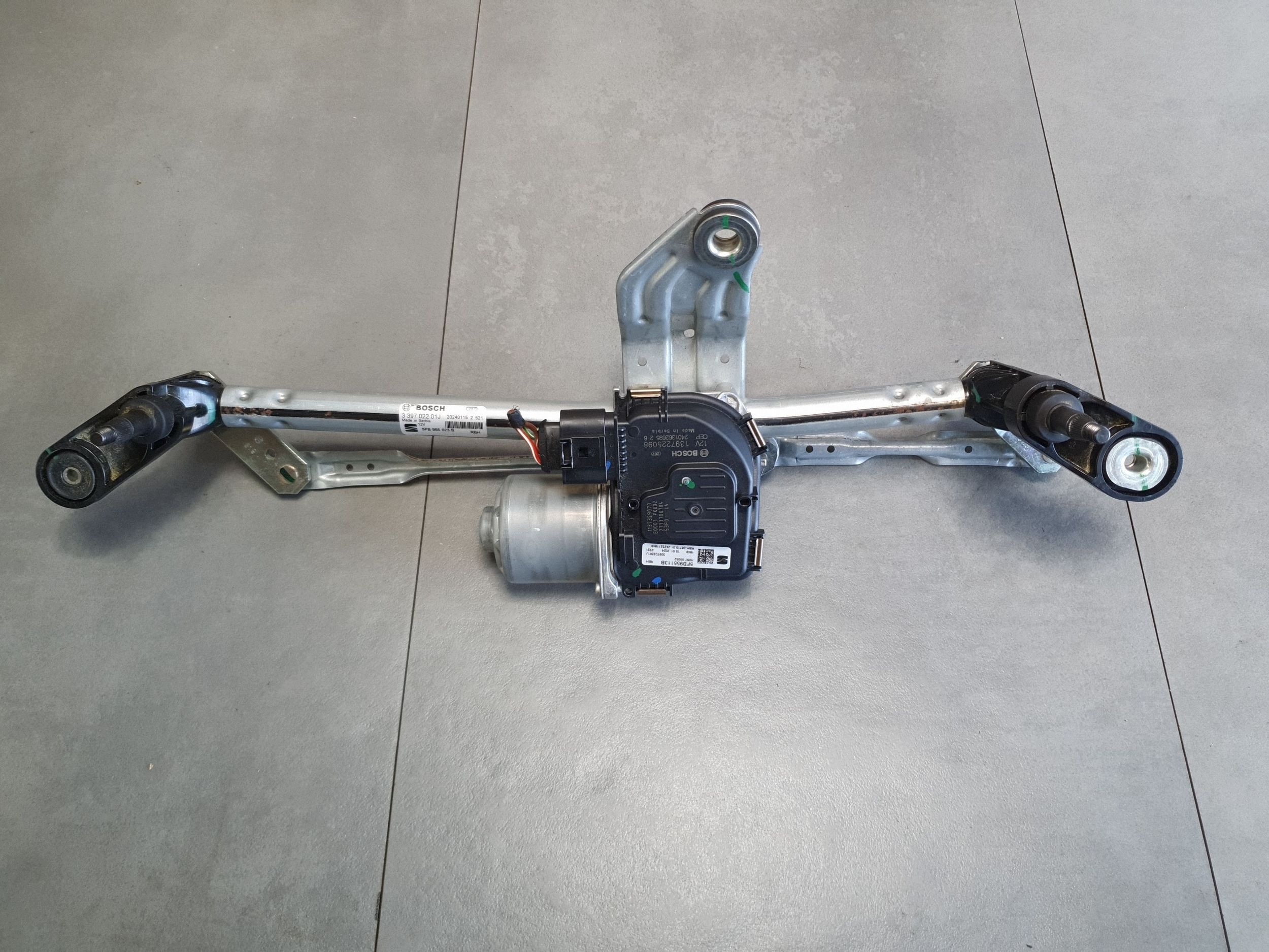 Cupra Leon Motor Wischer Gestänge 5FB955023B