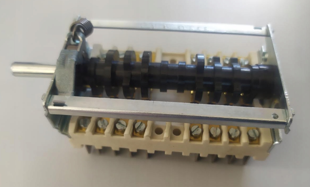 Przełącznik zakresów Electrolux 9PDX16881311