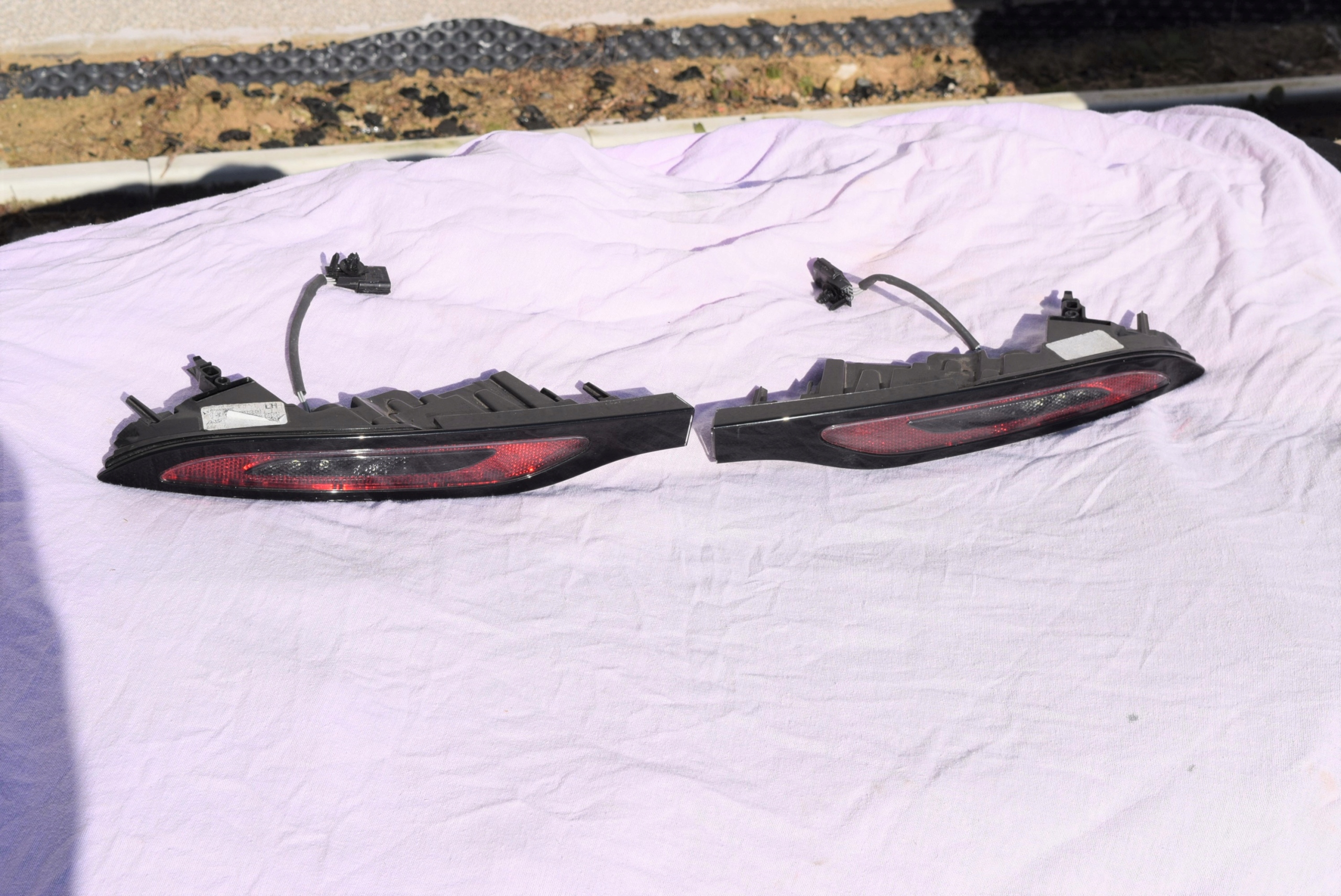 RANGE ROVER EVOQUE II ФАРА ПРАВИЙ ЛІВИЙ ЗАД. БАМПЕР