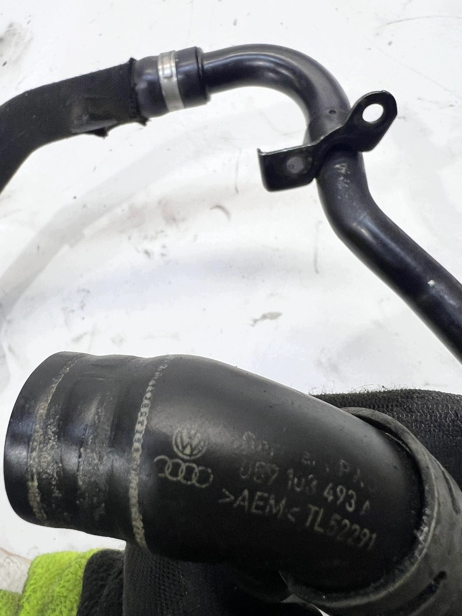 pipe wiring hose ODMY AUDI A6 C6 3.0 TDI 059103493A 059103227M