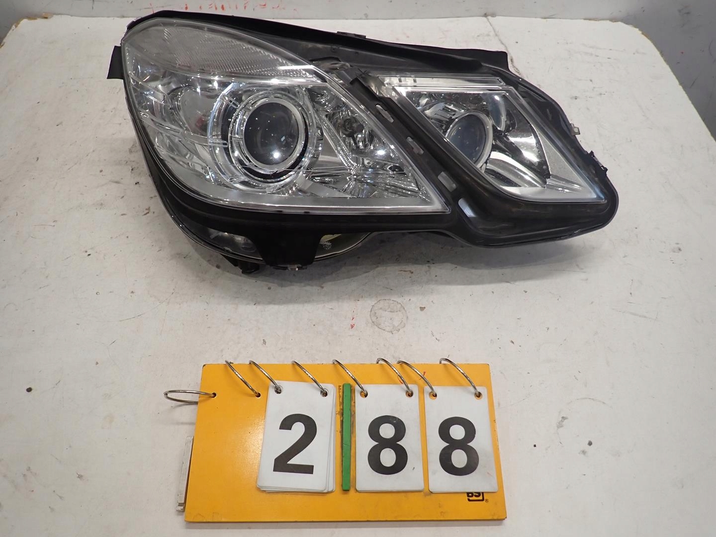 light front right MERCEDES E-KLASA W212 2009-2012 BI-XENON SKR A2128200639
