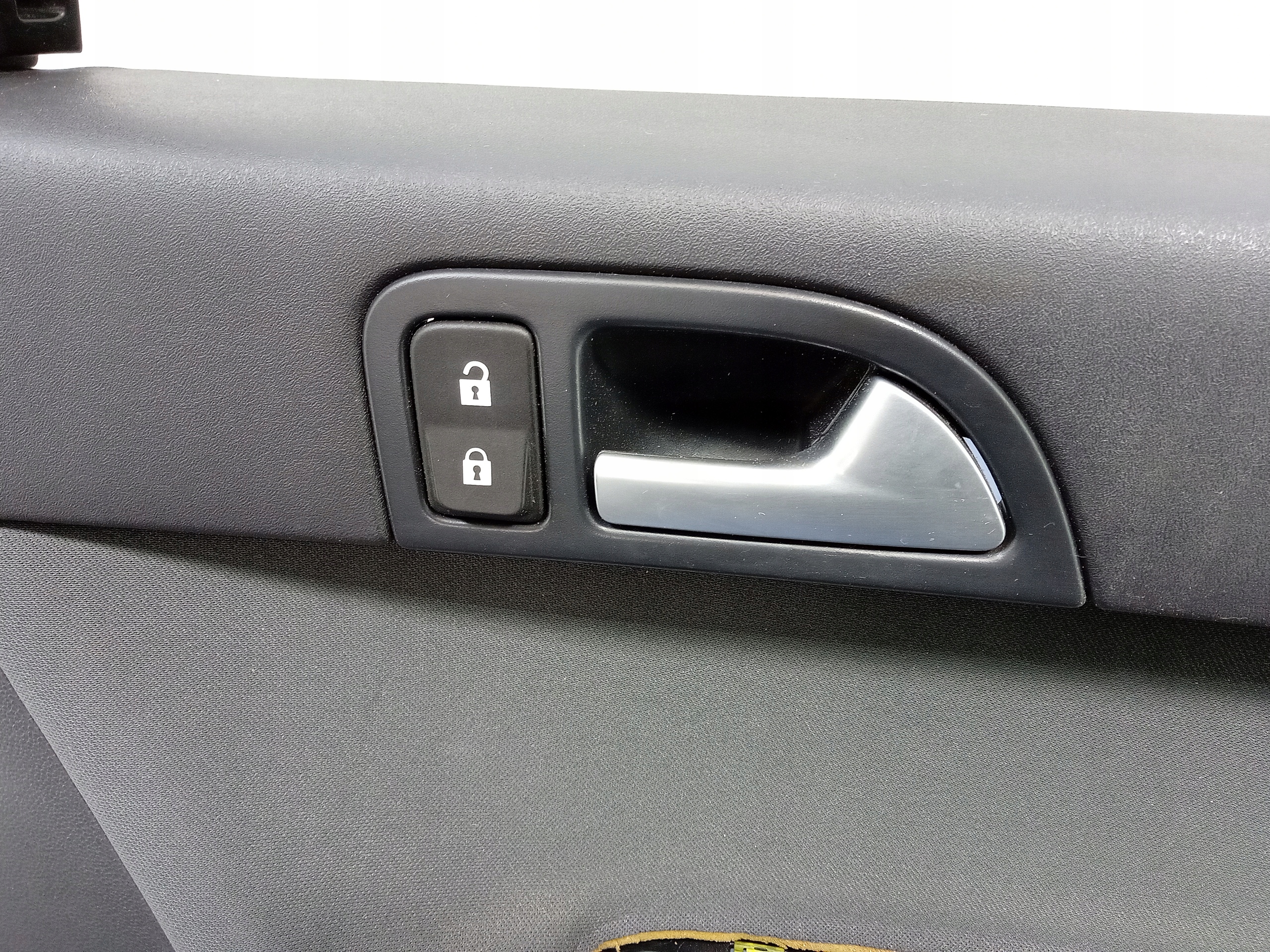 VOLVO V50 TAPICERKA DRZWI PRZÓD PRAWA Producent części Volvo OE