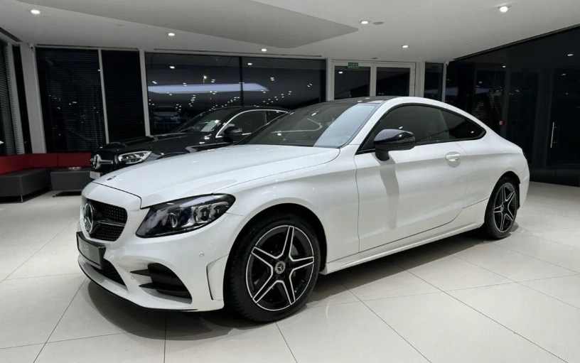 KOŁA LETNIE MERCEDES AMG 18 A B C E V KLASA CLA C118 X118 W118 225/45R18 Odsadzenie (ET) 44