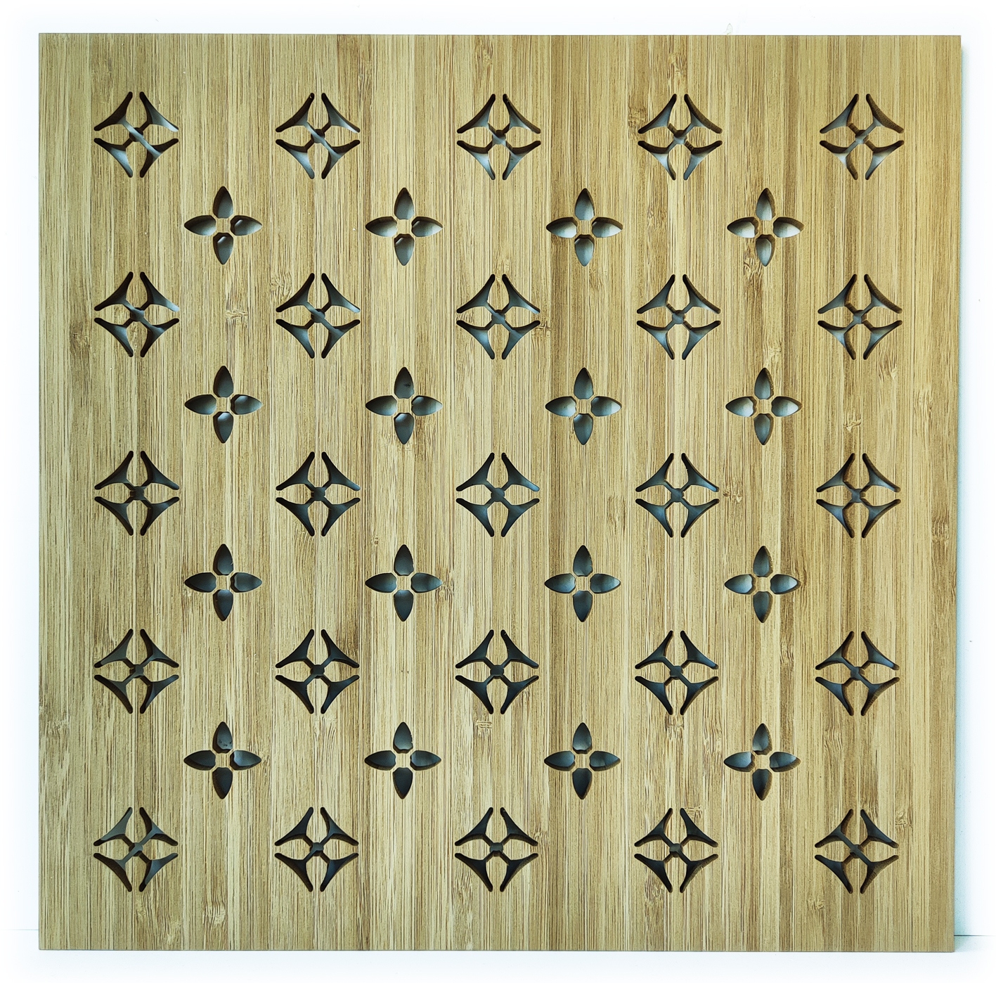 Ozdobna kratka z drewna bambusowego 6 mm