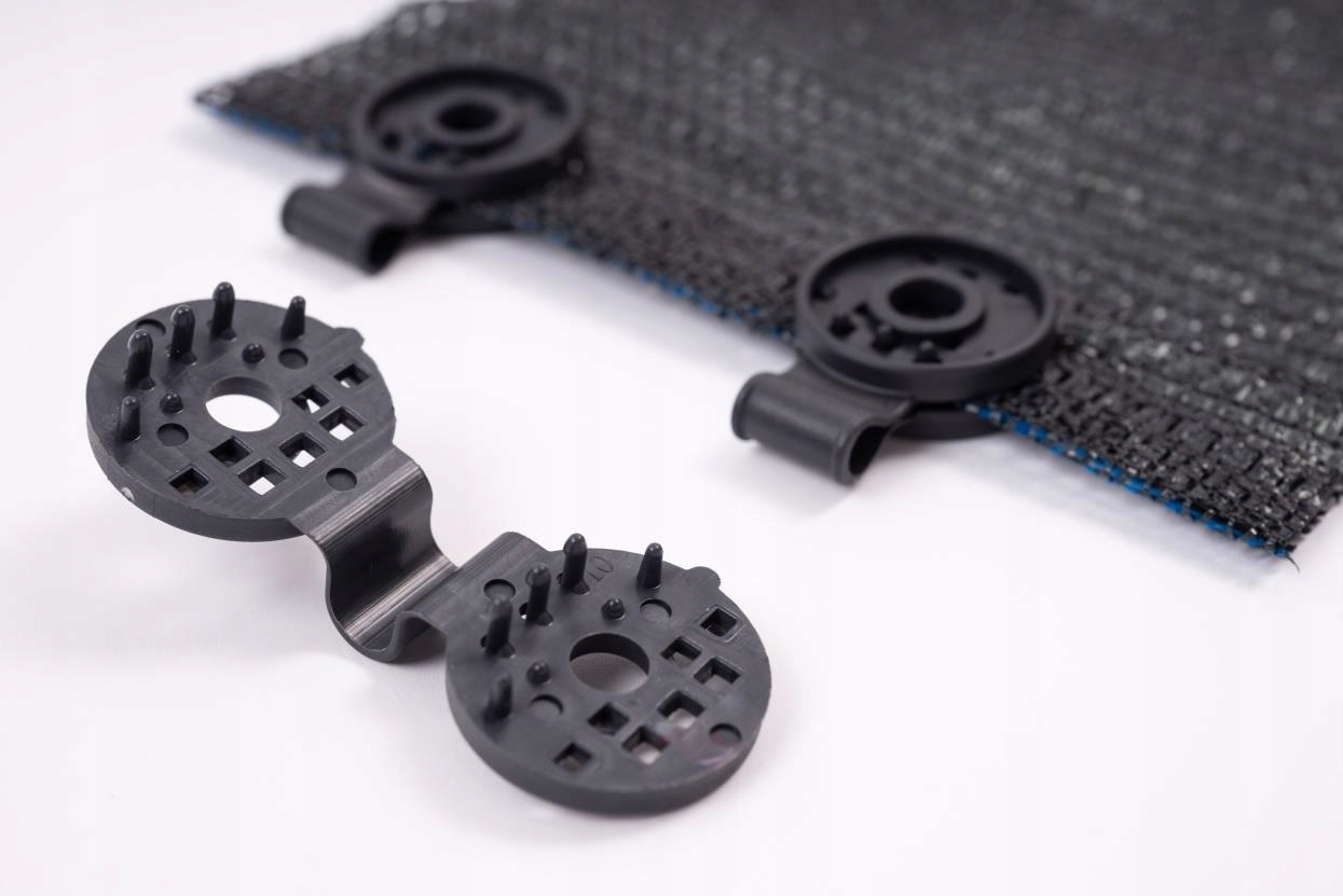 

Uchwyt Spinki mocujące siatkę osłonową cieniującą