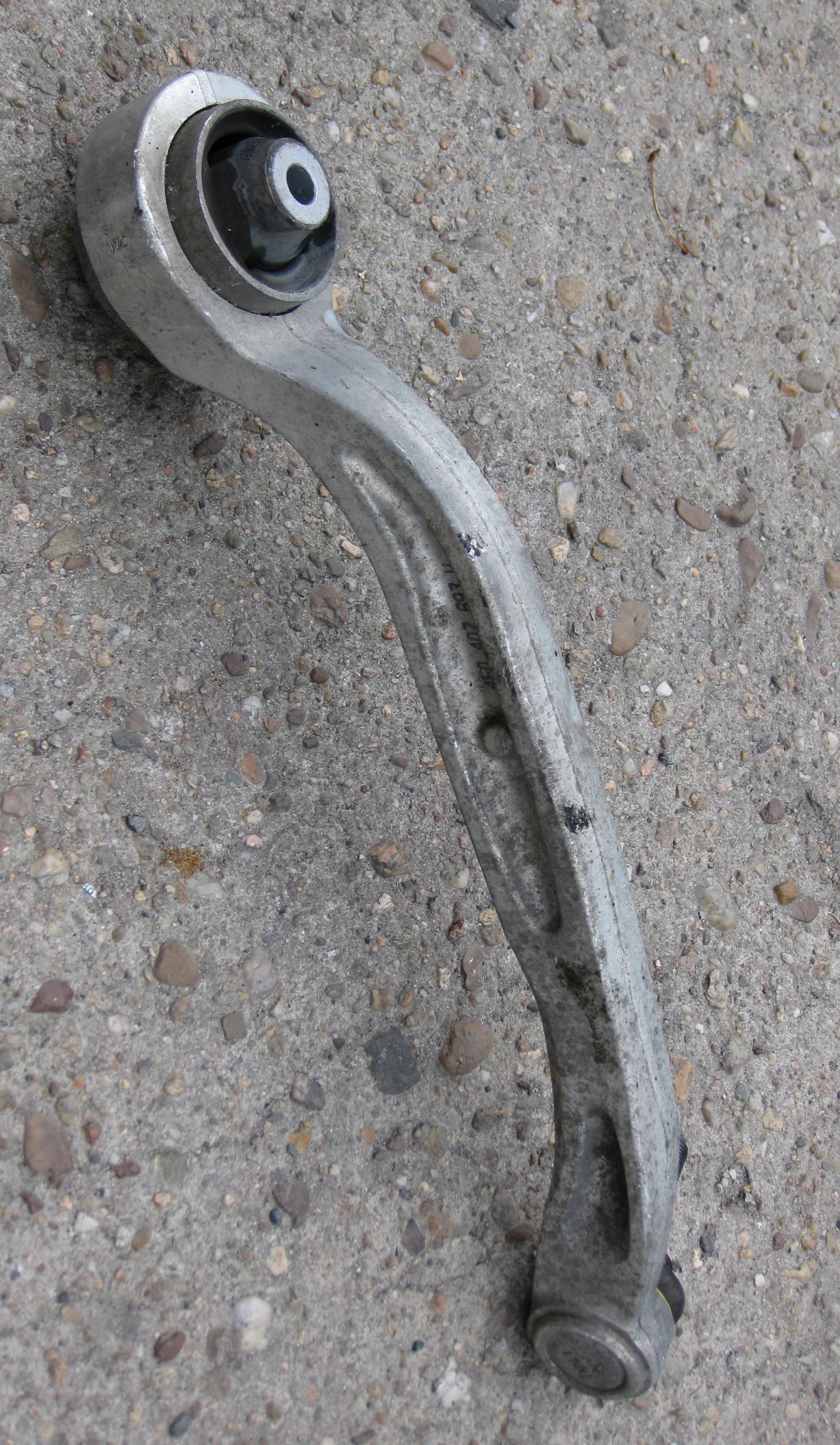 AUDI A6 C6 LIFT KOMBI 2.7 TDI arm left front 4F0407693H