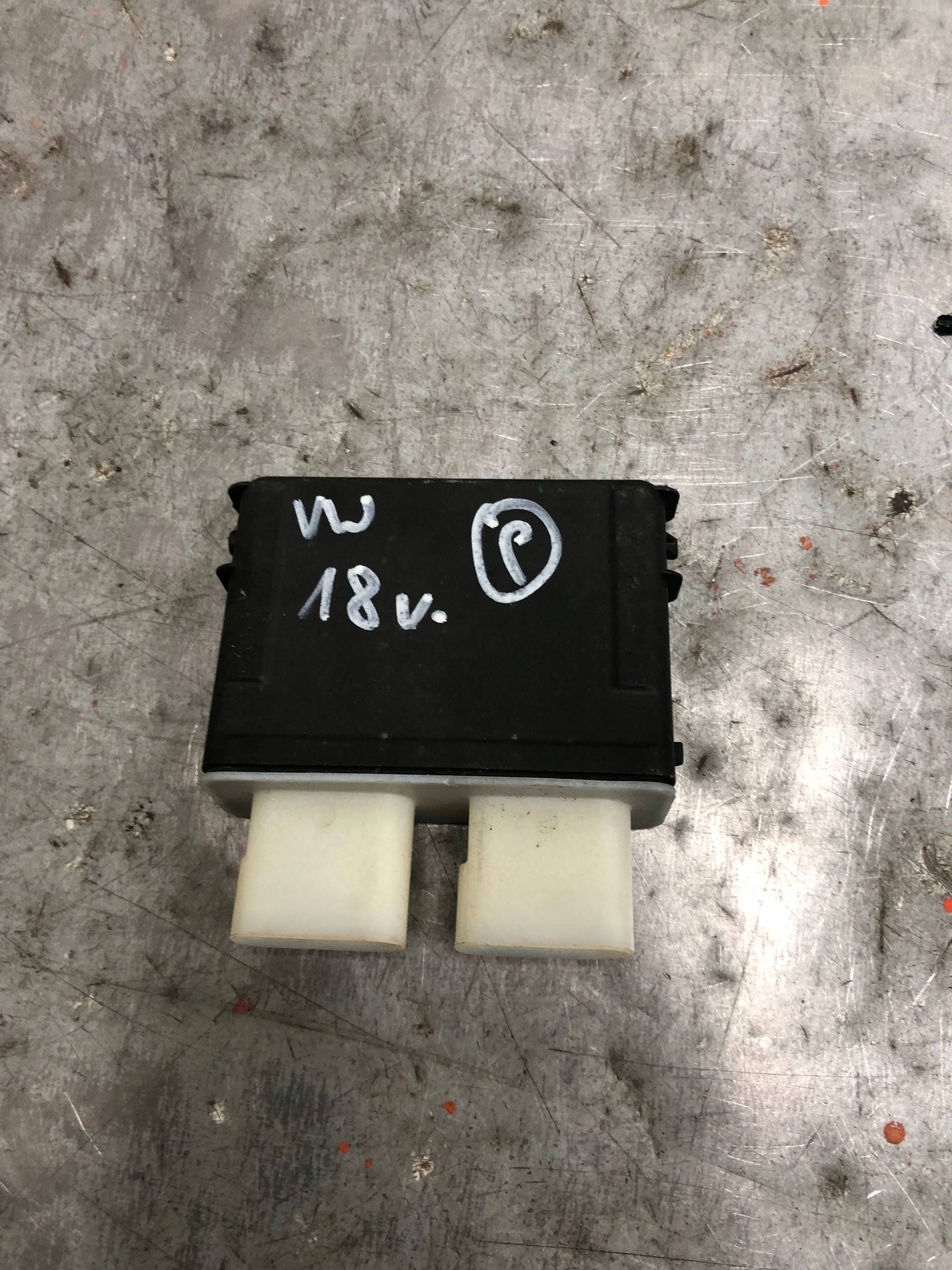 modul Bedienteil heckklappe Kofferraum VW 3G0962243C