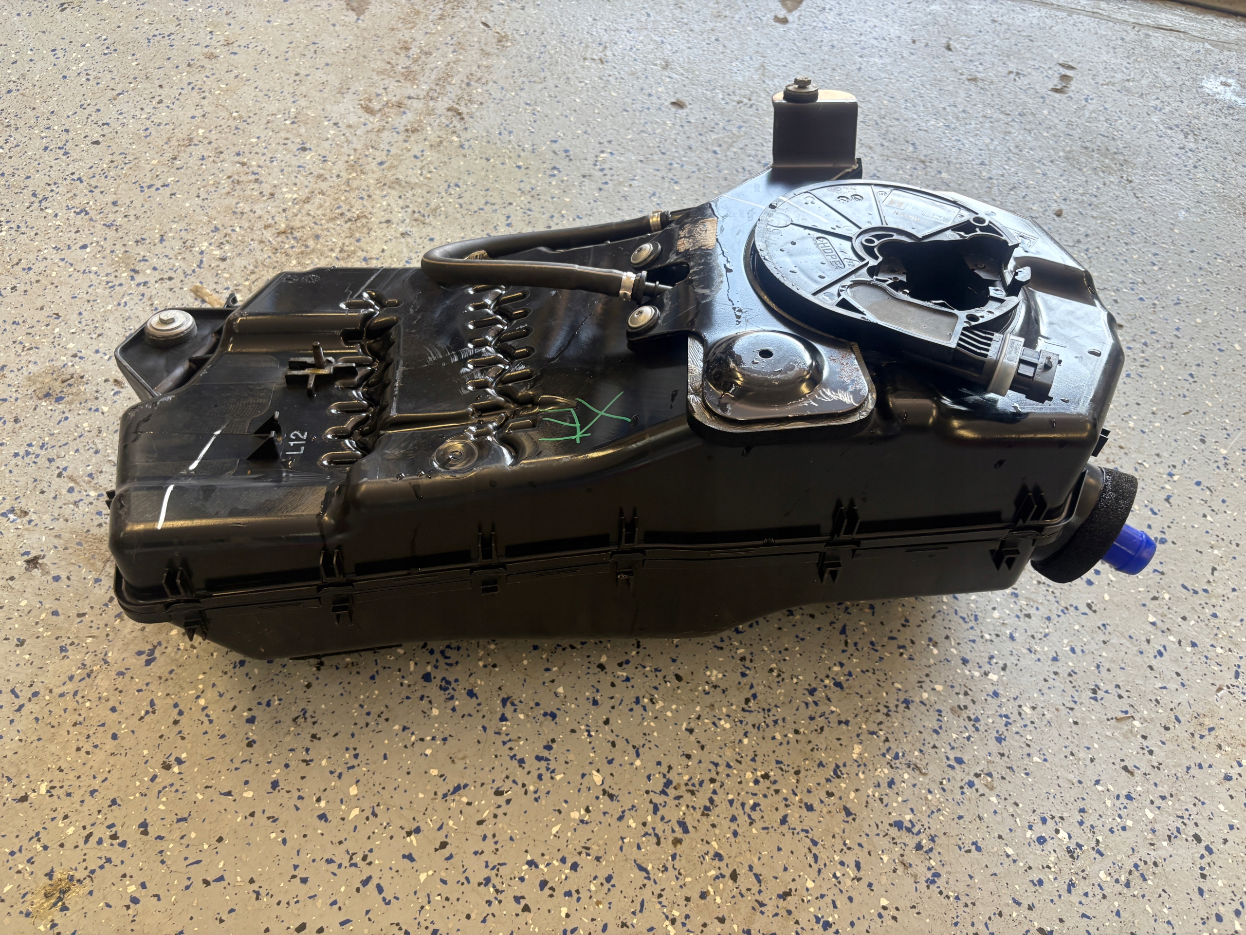 JAGUAR XE serbatoio Pompa ADBLUE JX73-5J228-AC