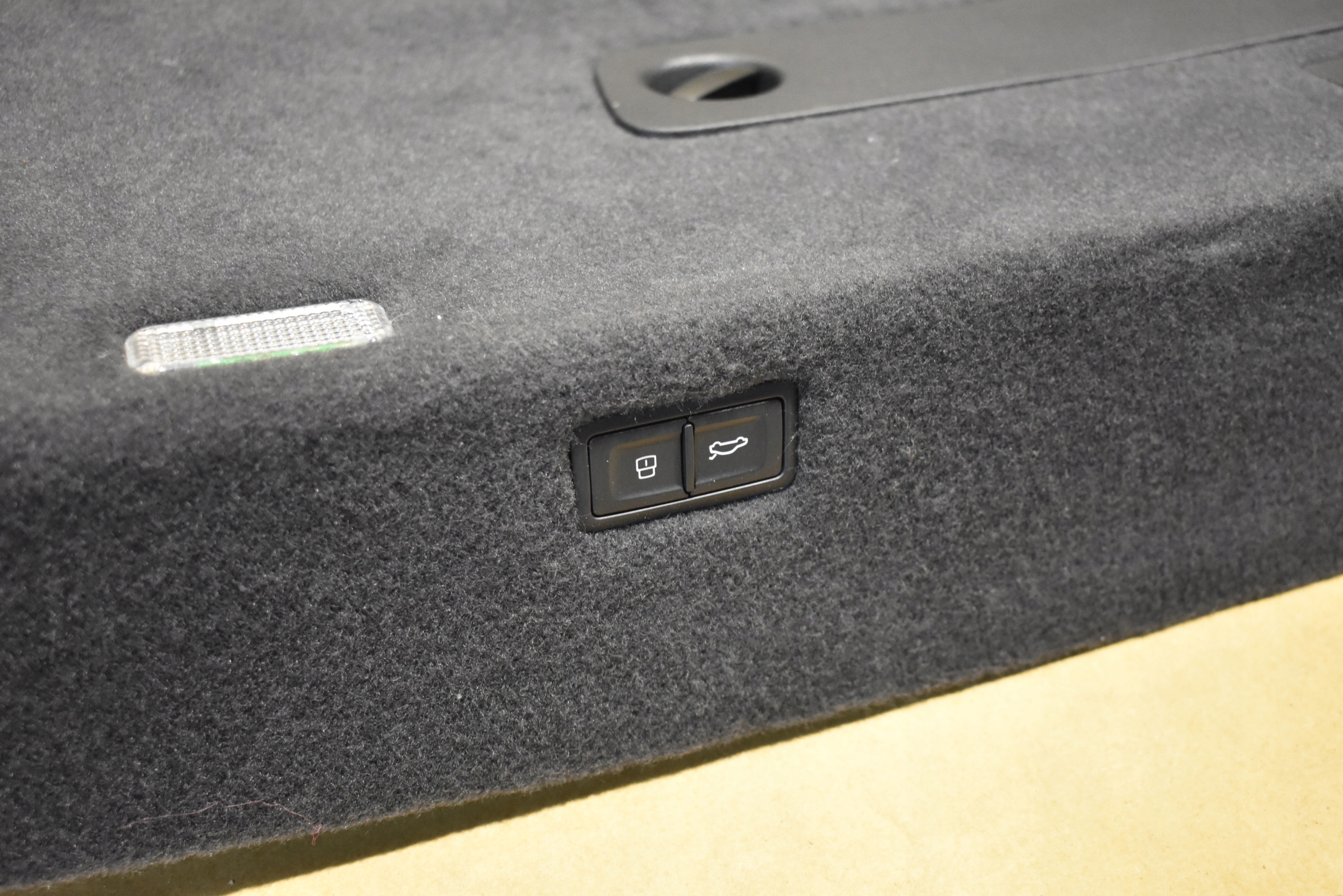 IDEALNA cover bonnet boot ALCANTARA LAMBORGHINI URUS 1