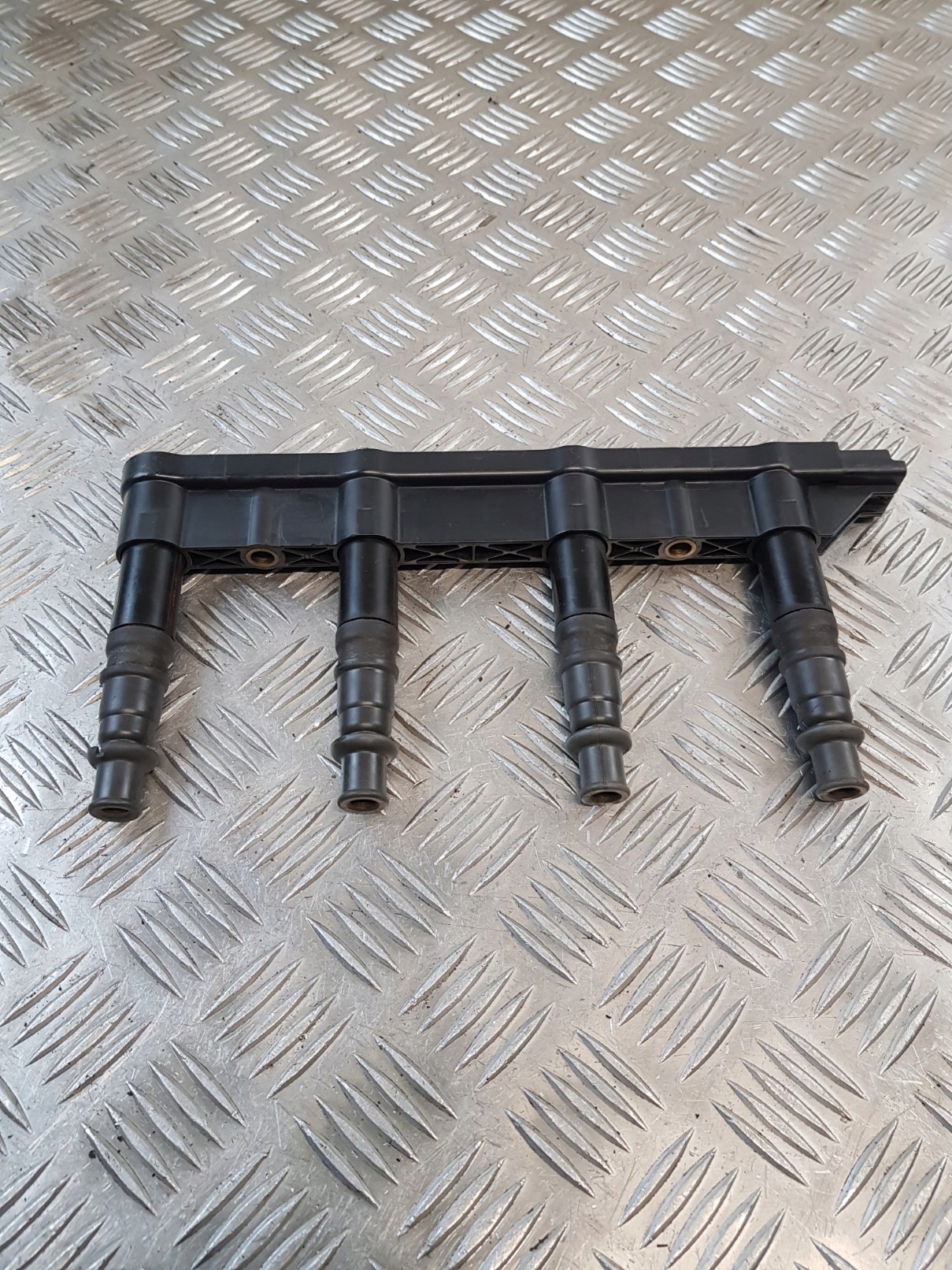 coil ignition 9651710680 PEUGEOT 206 1.4 04R