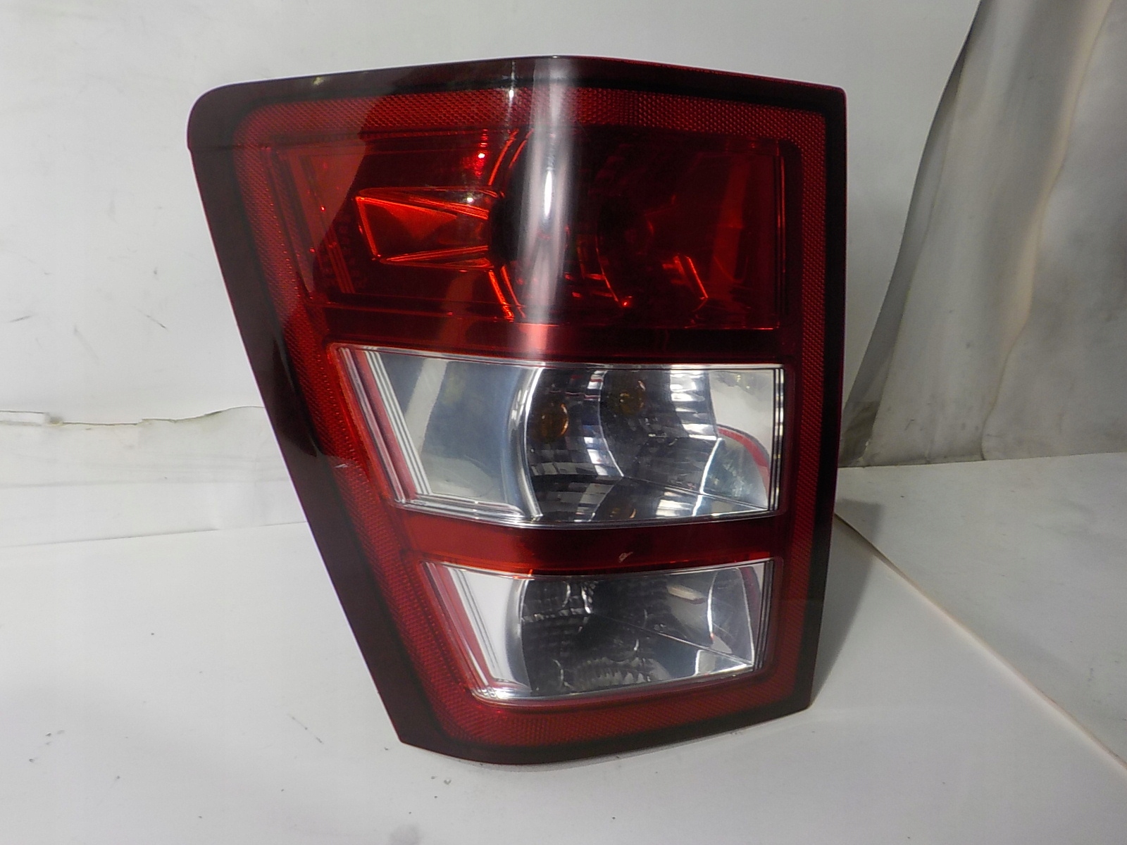 JEEP GRAND CHEROKEE III light left rear left rear part