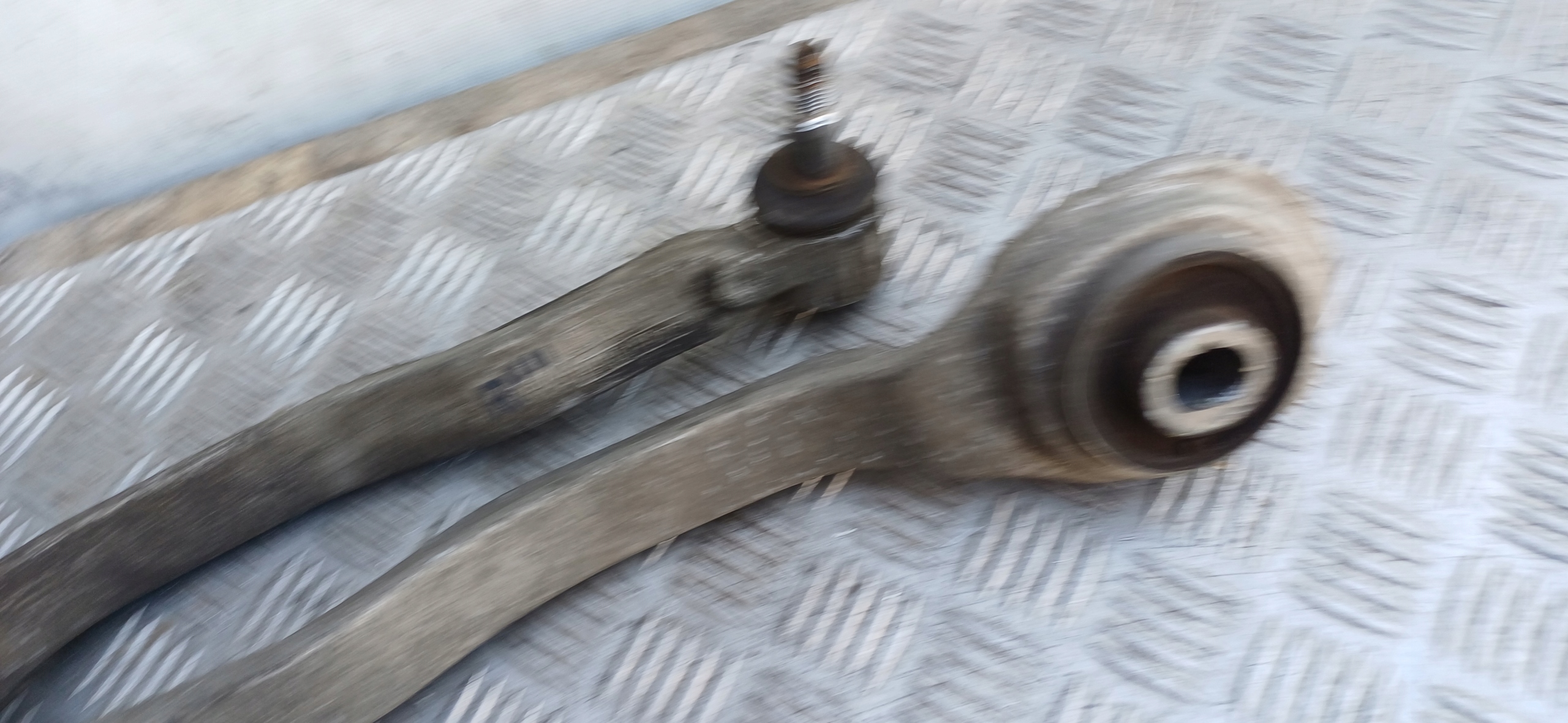 MERCEDES W211 arm front lower left or right