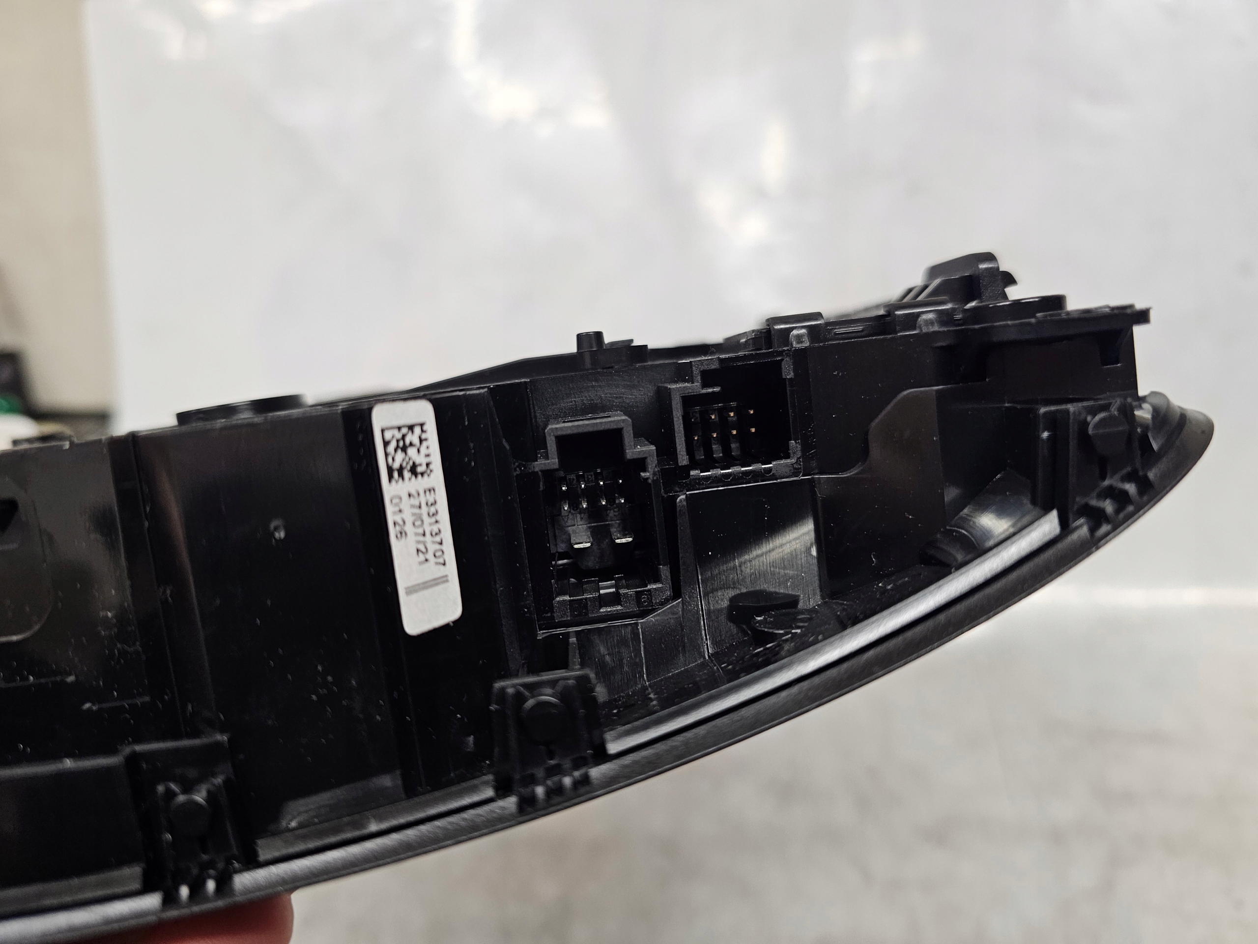 панель MERCEDES A0009008930