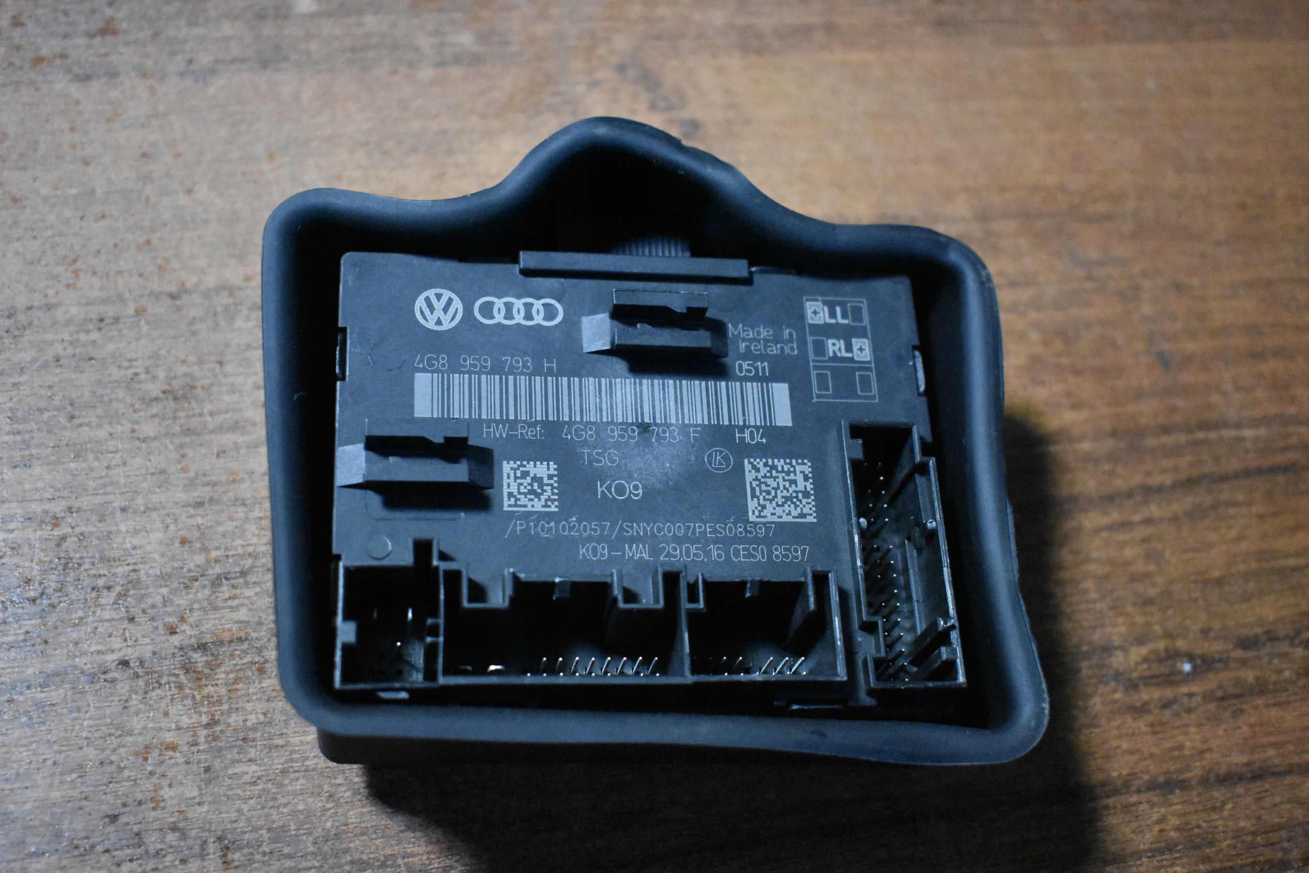IDEALNY modul dvere ľavý AUDI 1 9