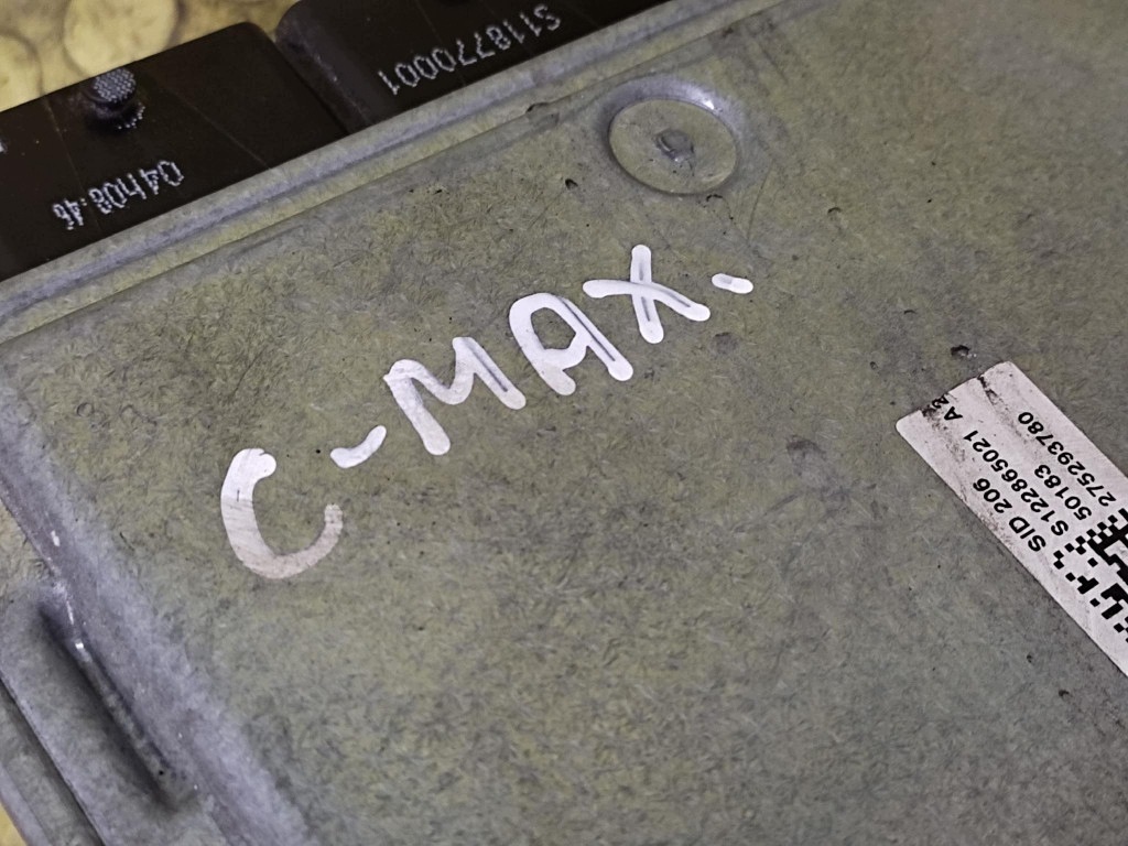 FORD C-MAX control unit of the engine 7M5112A650AUD