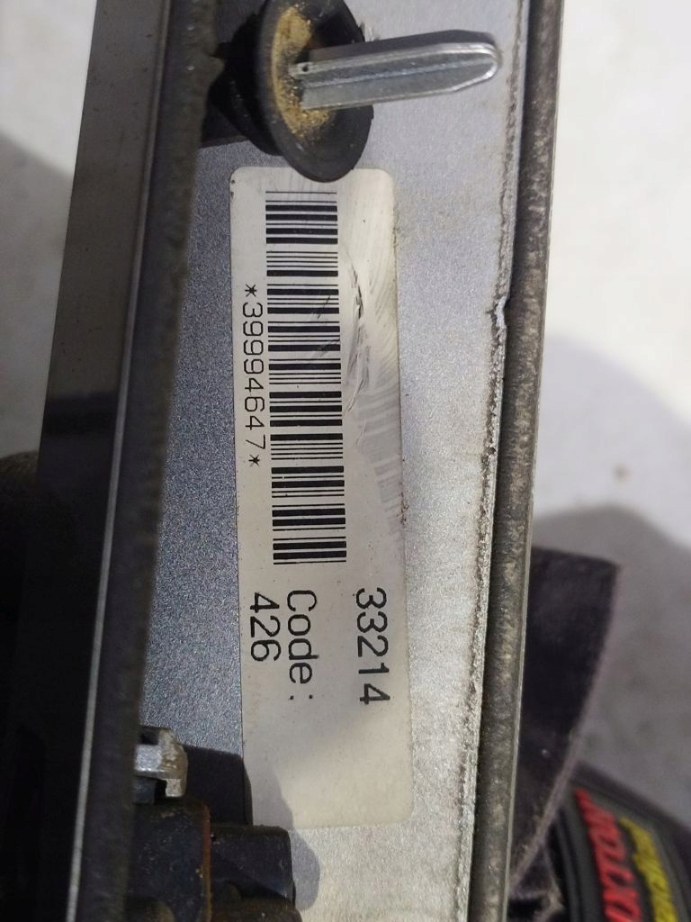 Volvo V50 cap bonnet rear part 426-26