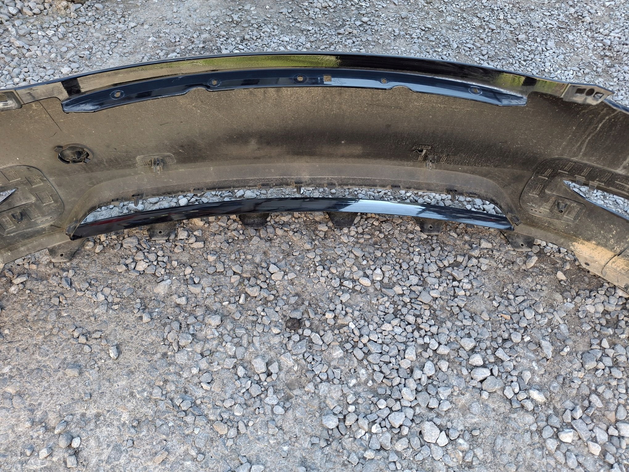 front bumper TESLA Y 2020R-> below PDC