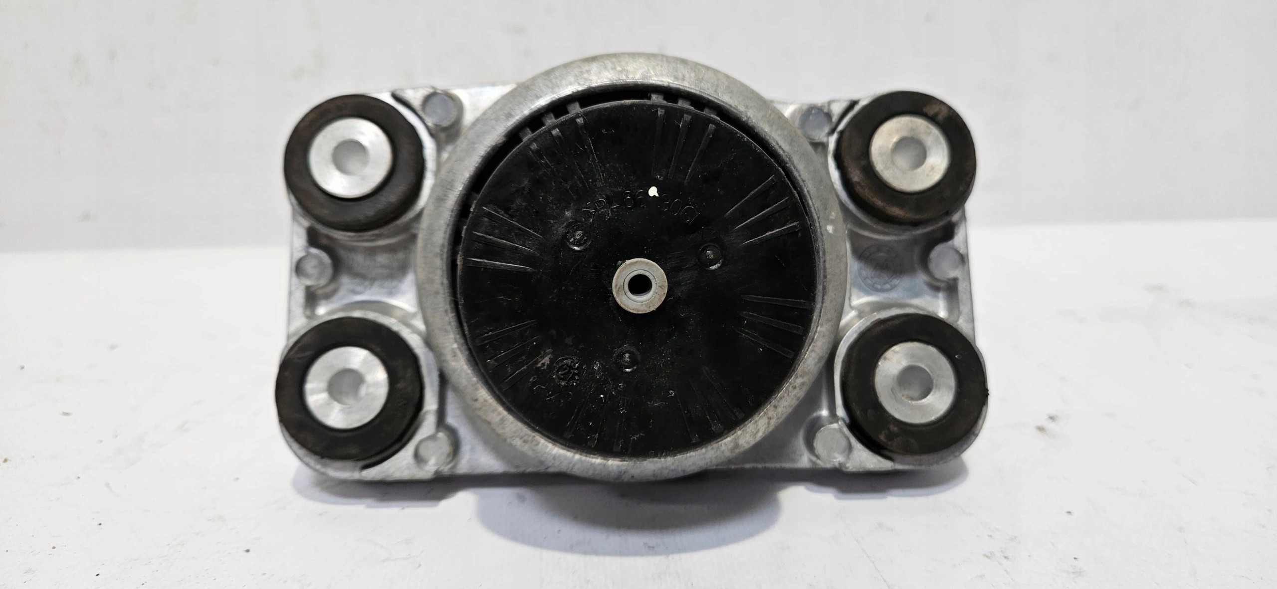 holder engine mount left right LAND ROVER DEFENDER L663 original