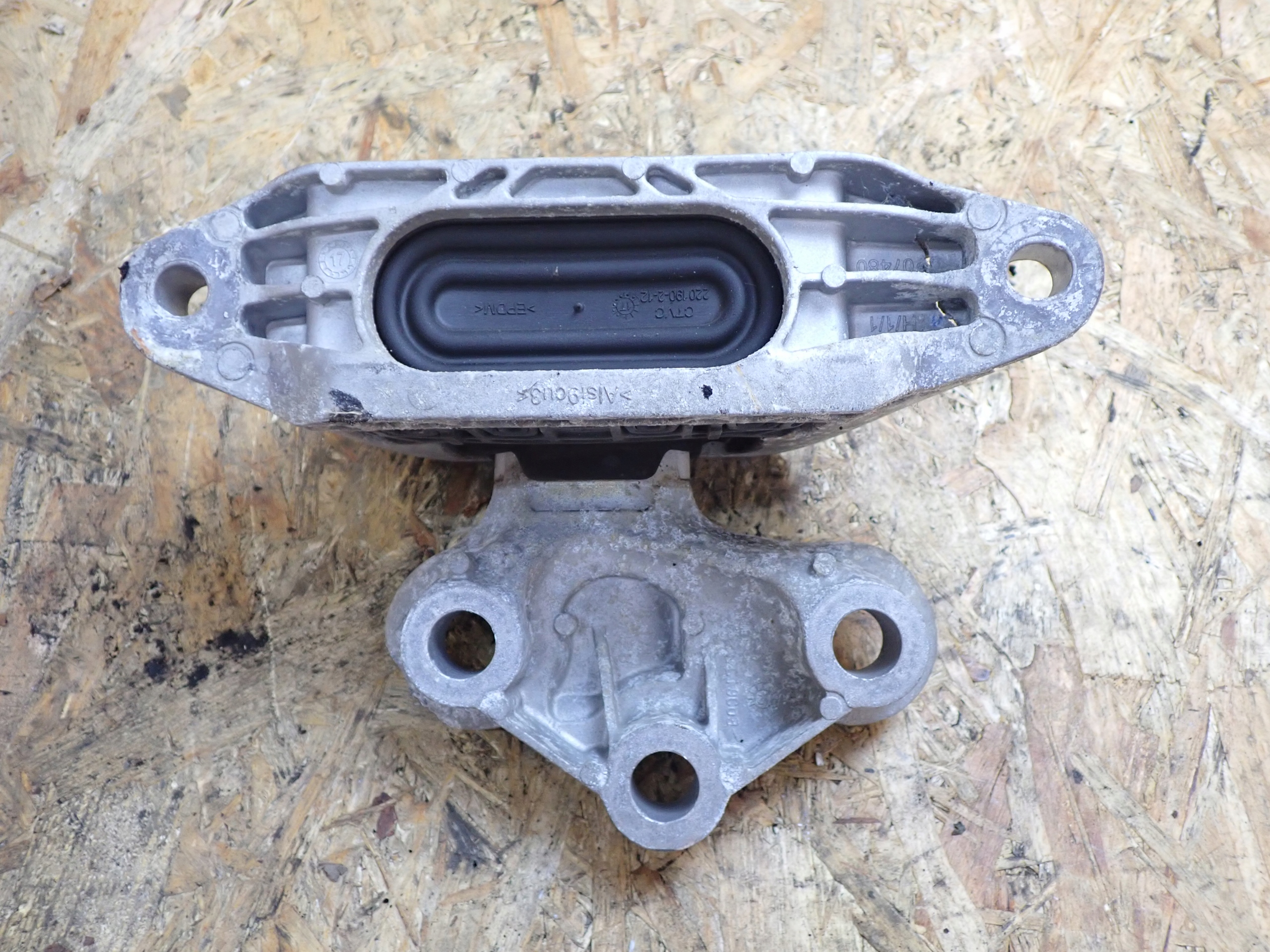 подушка лапа Двигателя opel INSIGNIA B 1.6 2017 европа 84248715