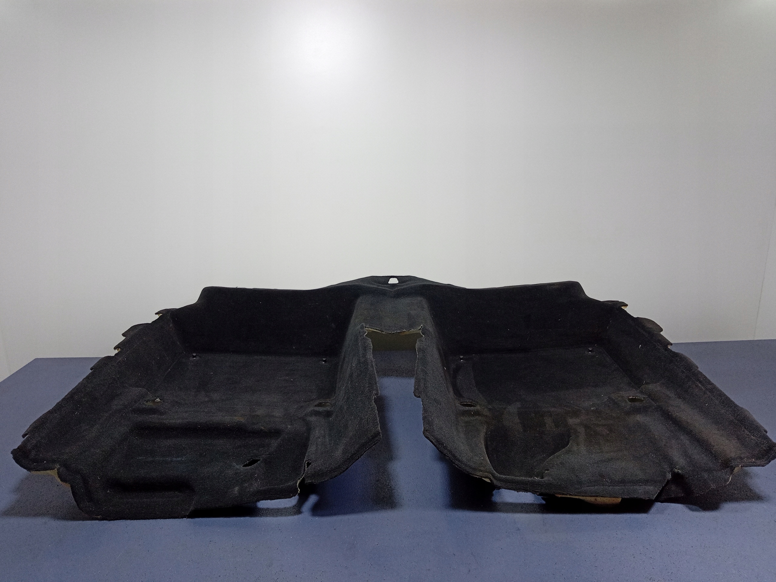 VOLVO V90 II облицювання задня 32216600