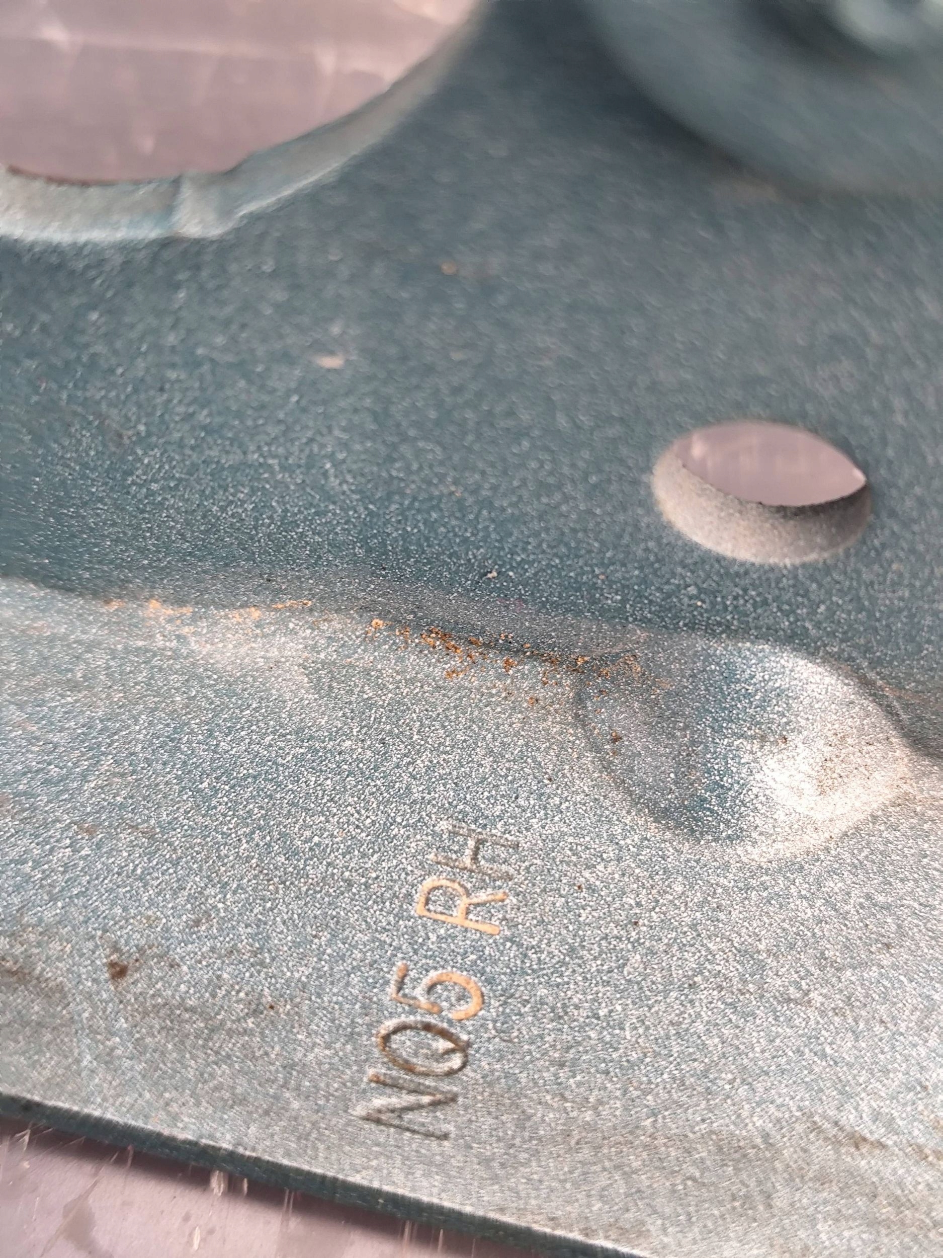 DACIA SANDERO III hinge bonnet hinges KOMPLET