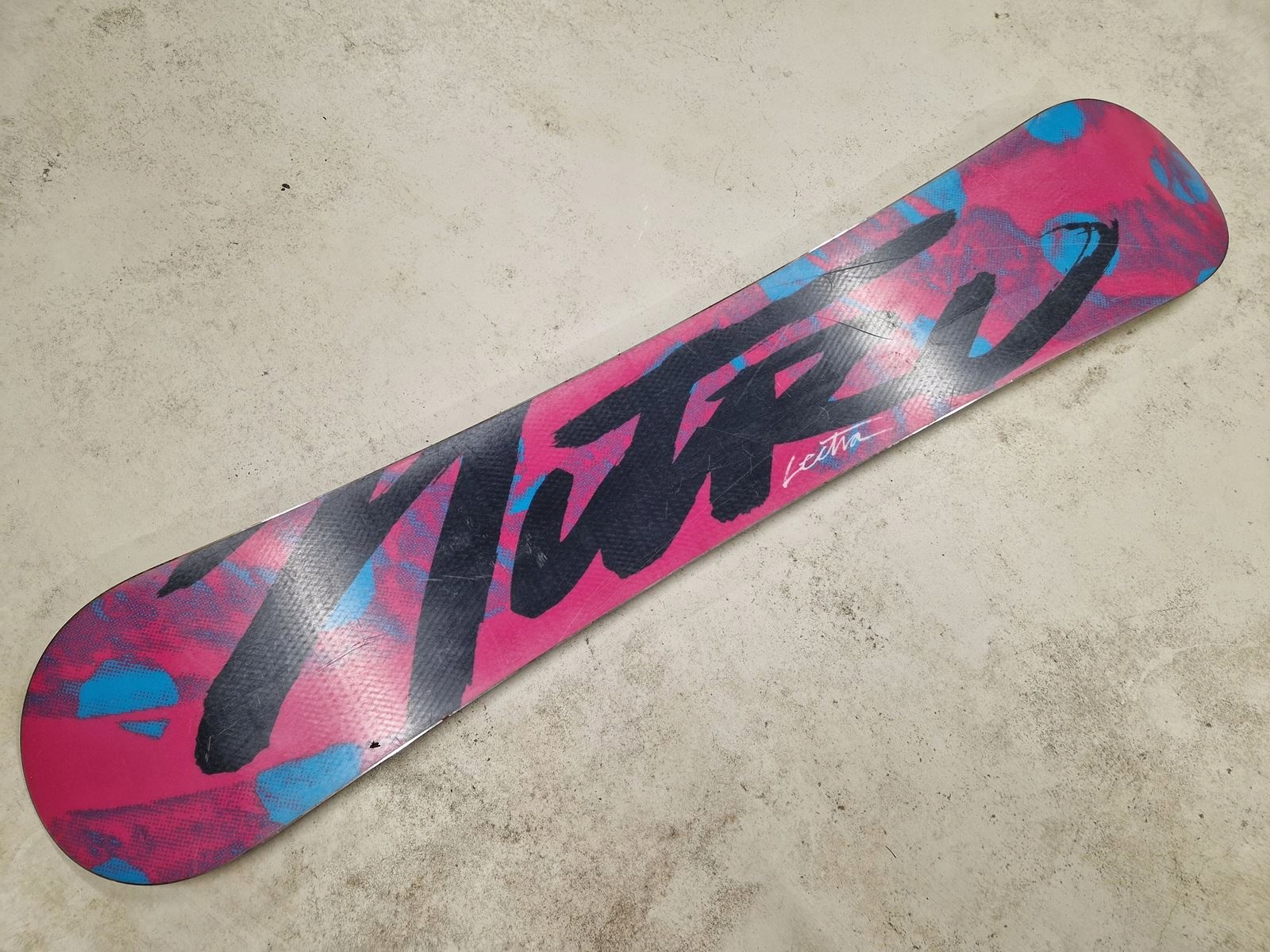 DESKA SNOWBOARDOWA NITRO LECTRA 155 Twardość (flex) miękkie