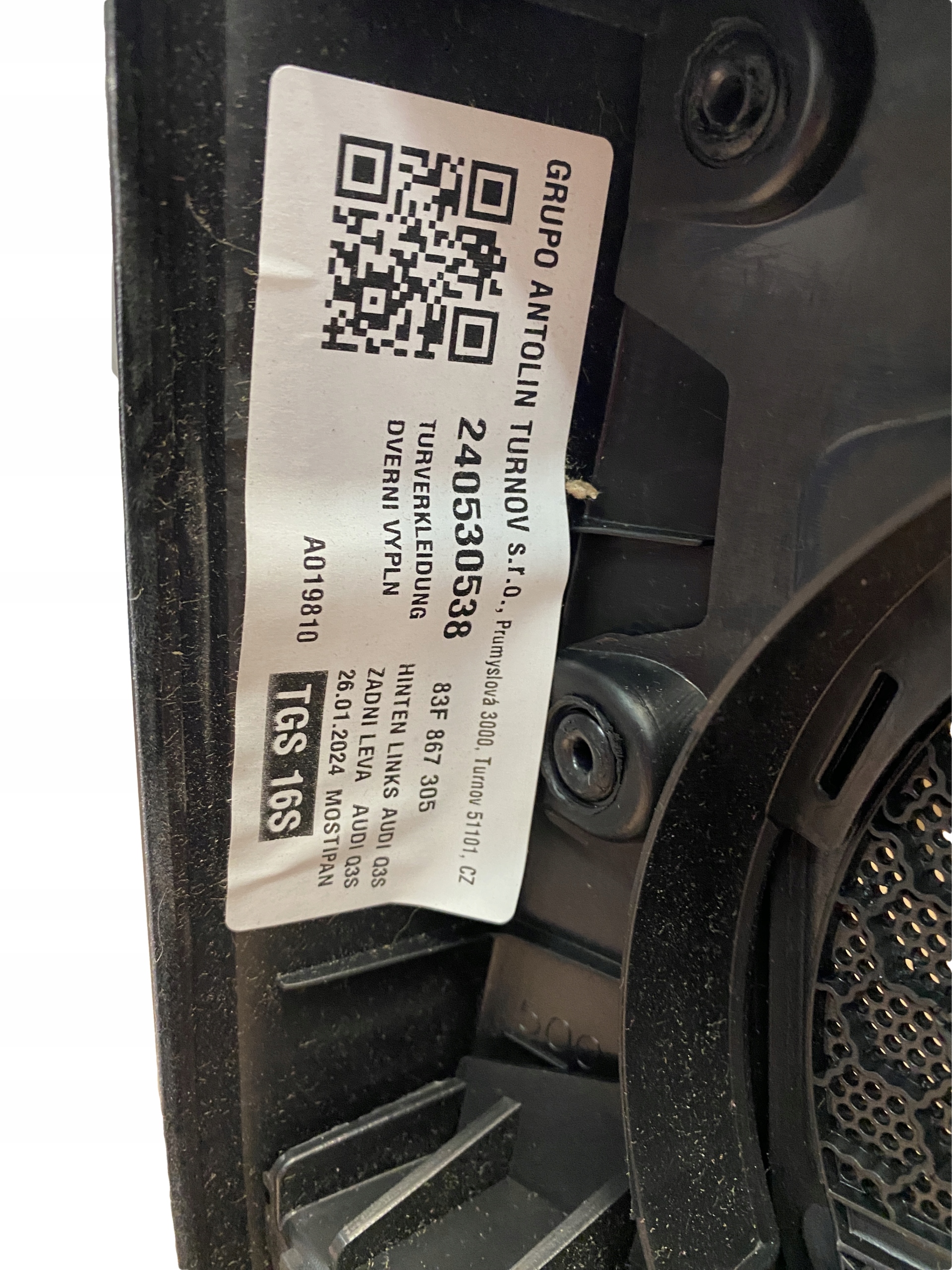 AUDI Q3 83A upholstery side door left rear part leather