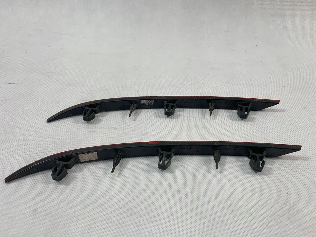 Opel Insignia B Odblask right rear part rear 17r 1szt