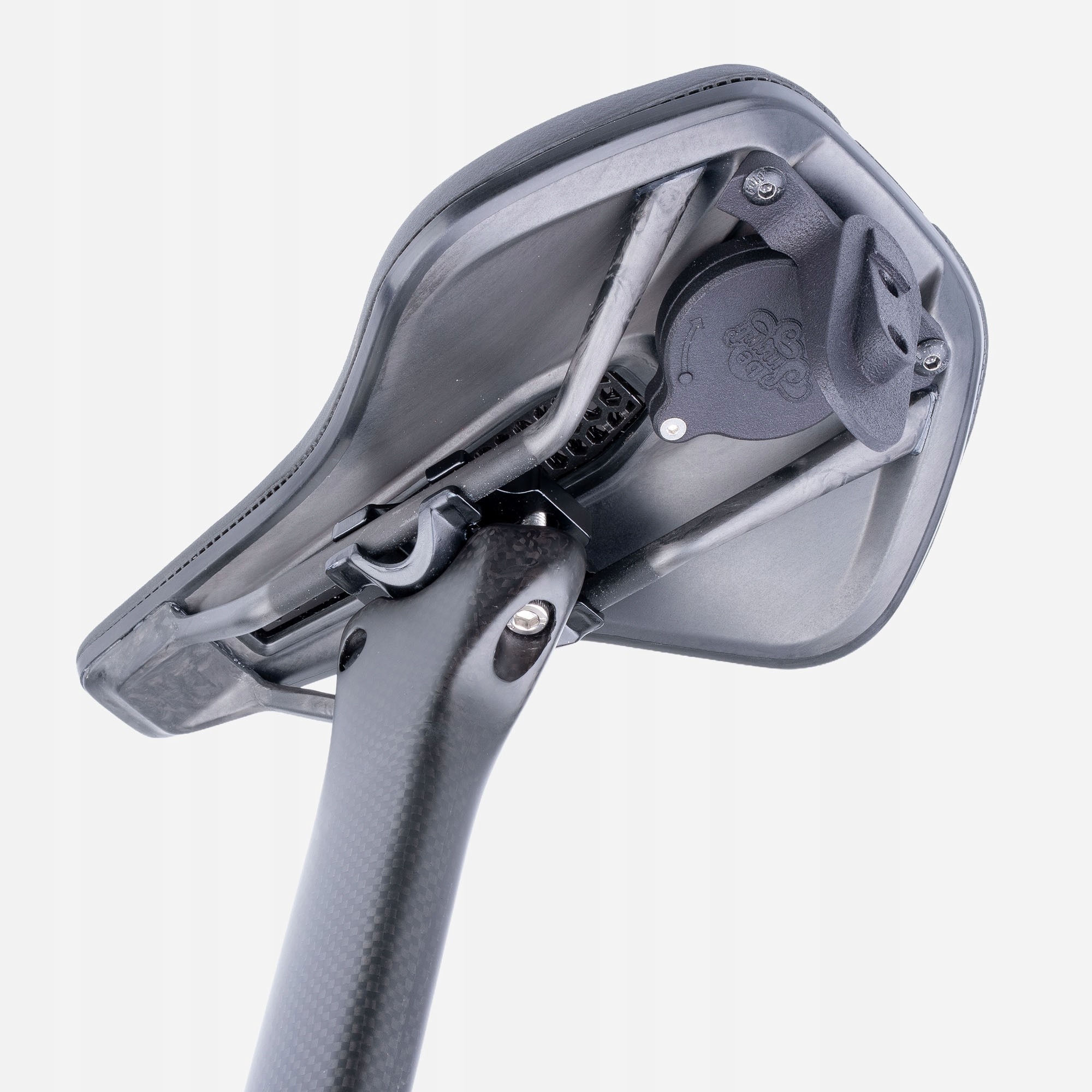 Držák Specialized Swat S-Works Garmin Varia 715 a AirTag velikost S