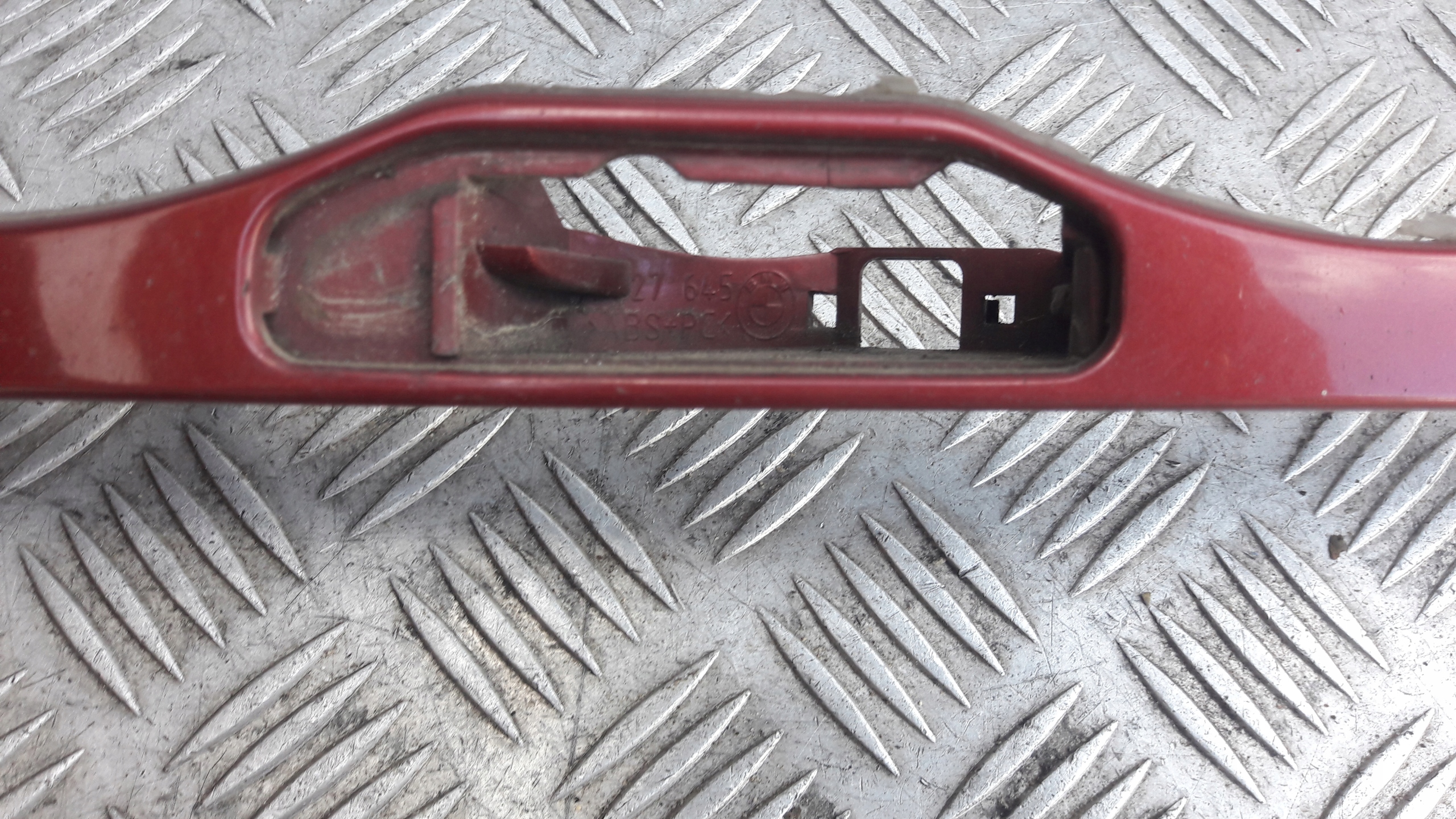 BMW E46 BREWKA lišta pod LAMPE levá xenon