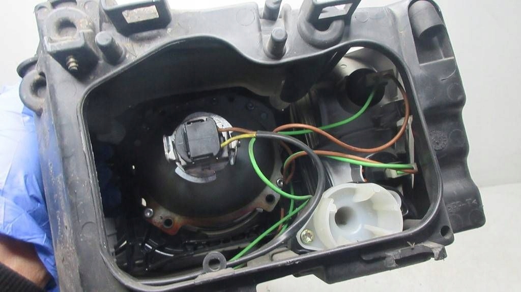 Audi A8 S8 D3 4E передняя правая