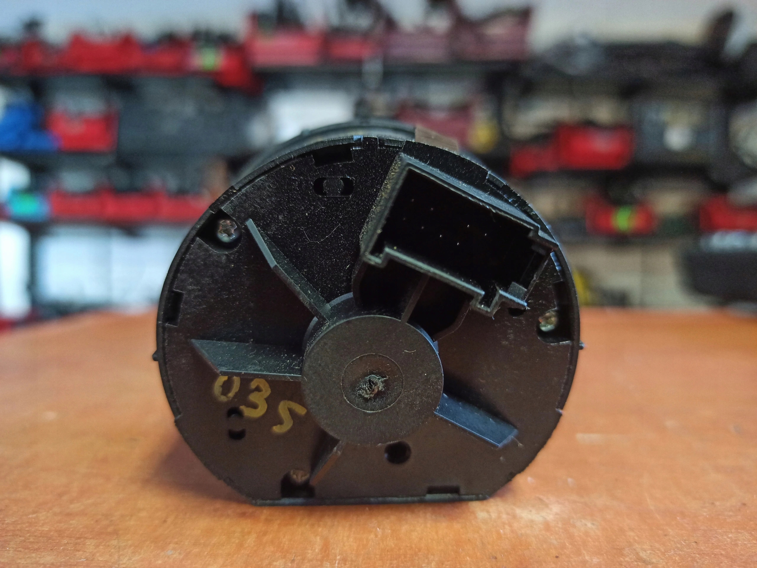 switch switch of the lights AUDI 4F2941531D