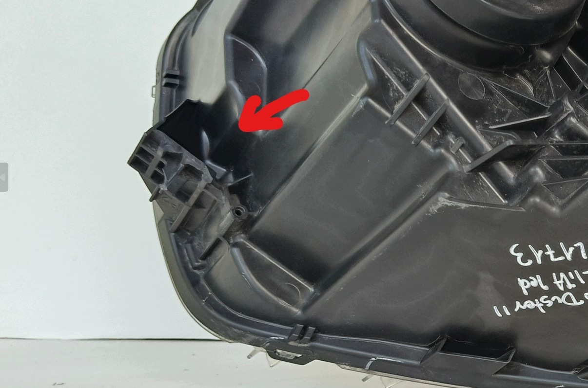light right REFLEKTOR DACIA DUSTER II LIFT FULL LED