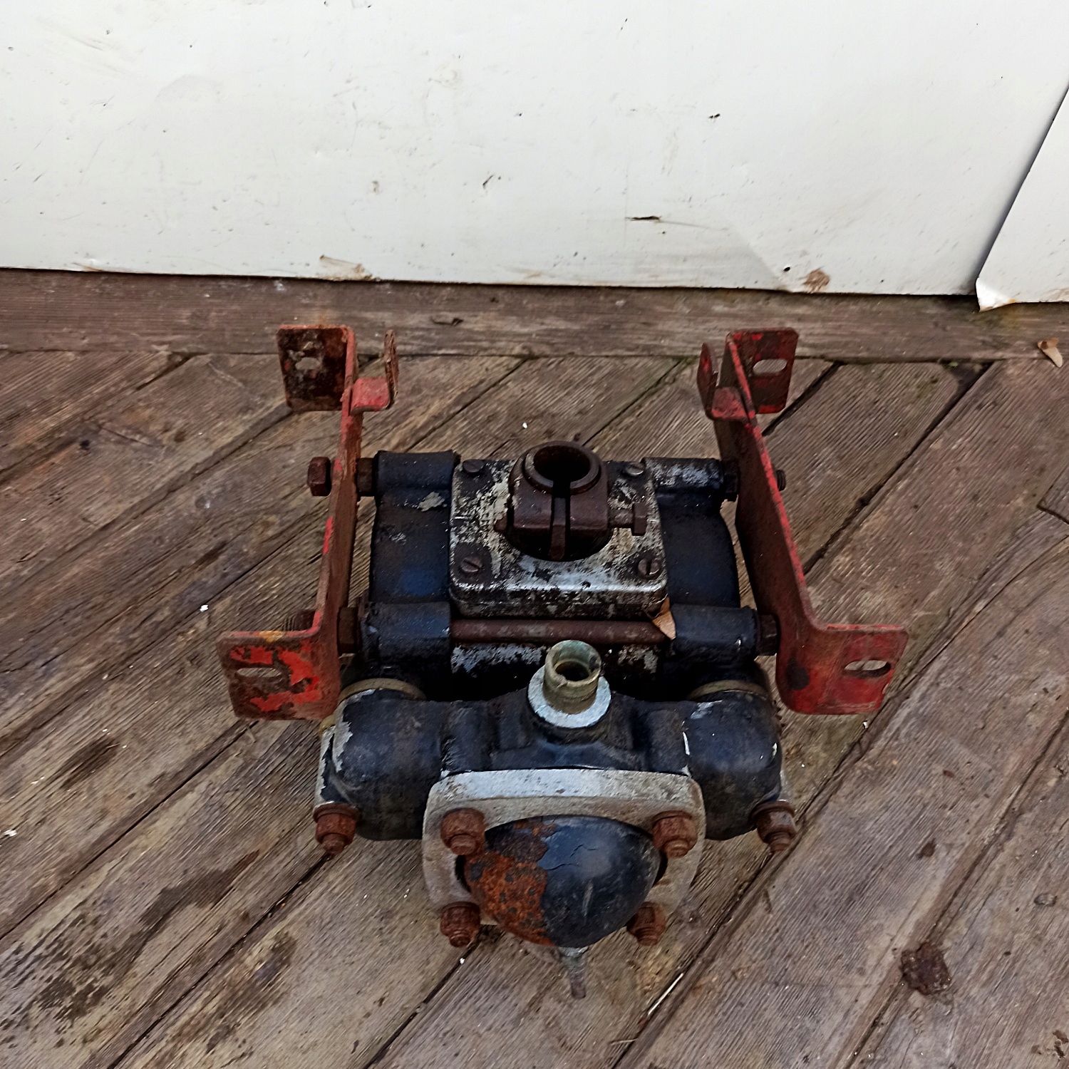 Stara pompa do opryskiwacza opryskiwacz